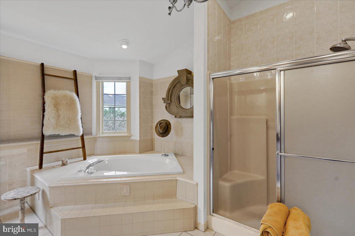 QUAIL HOLLOW - Residential