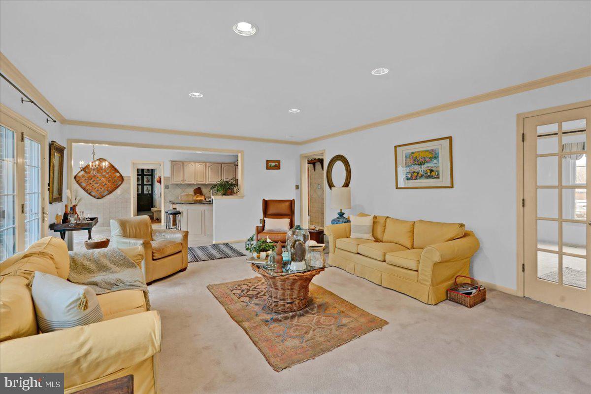 QUAIL HOLLOW - Residential