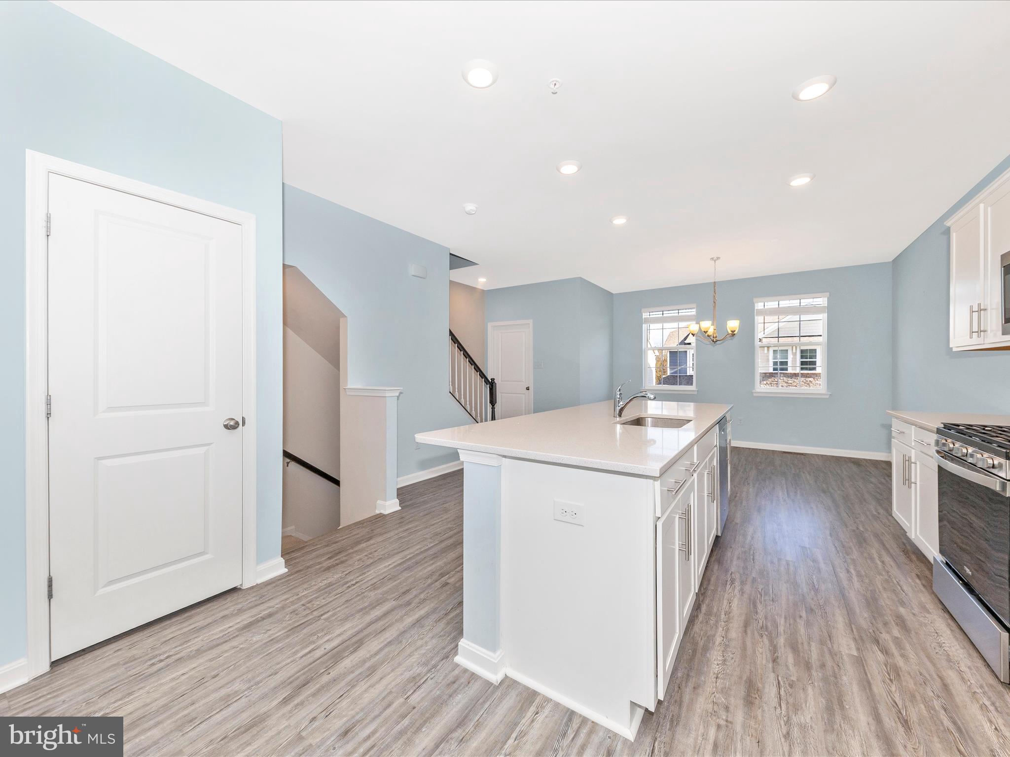 WESTVIEW SOUTH - Residential