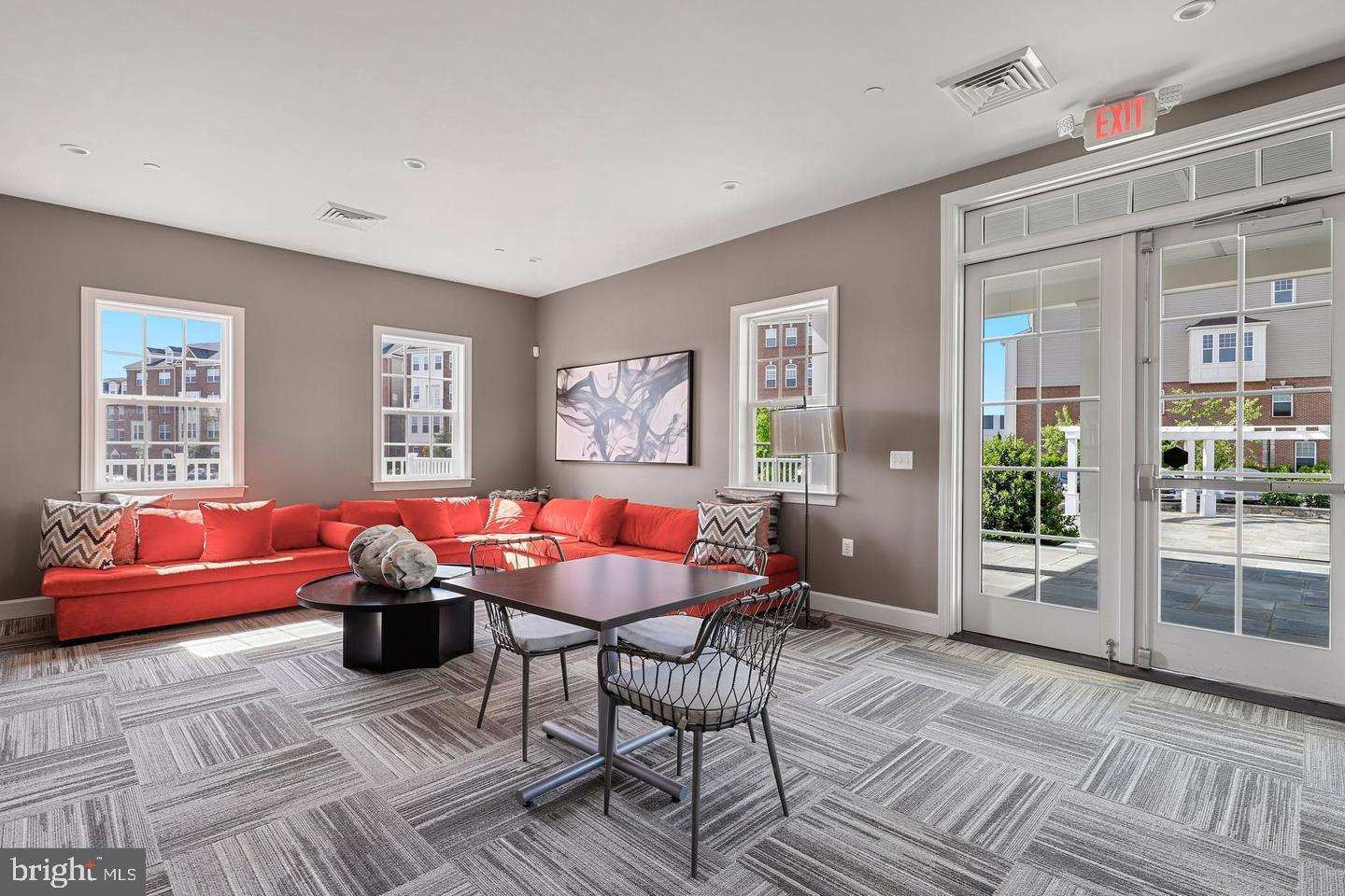 WESTVIEW SOUTH - Residential