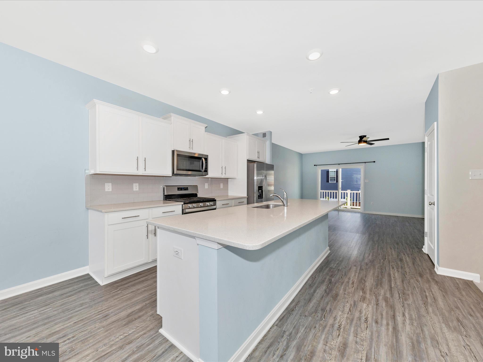 WESTVIEW SOUTH - Residential