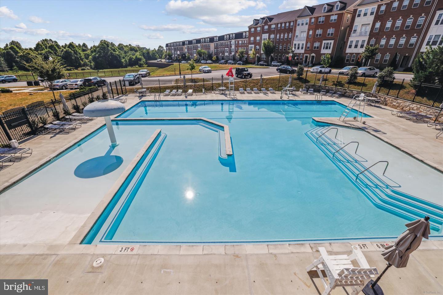 WESTVIEW SOUTH - Residential