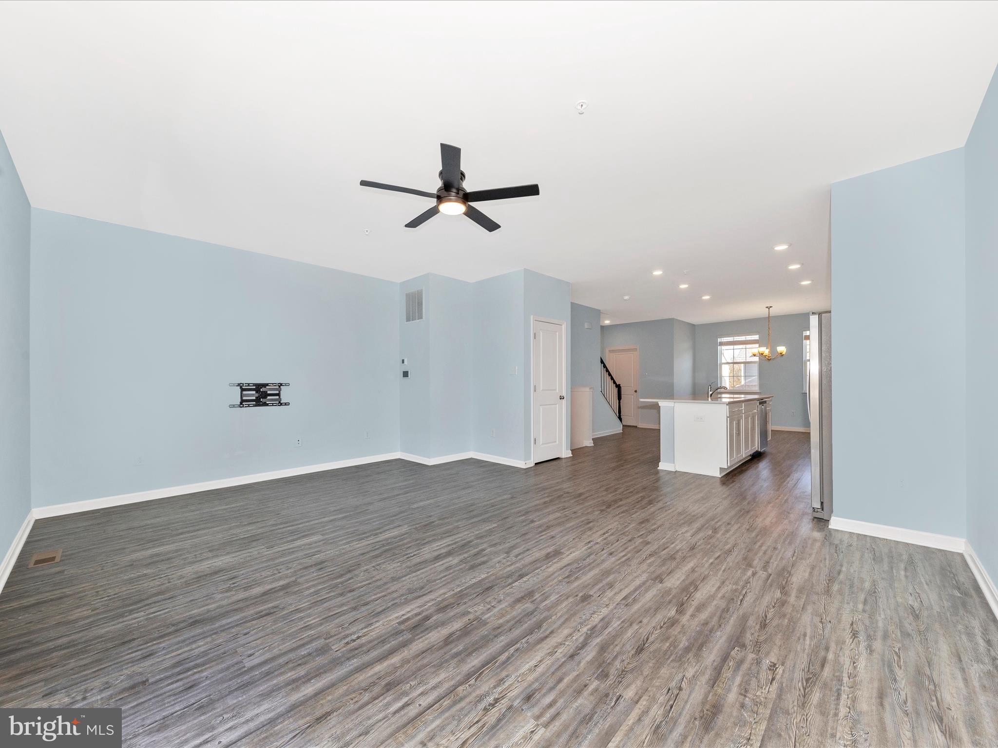 WESTVIEW SOUTH - Residential