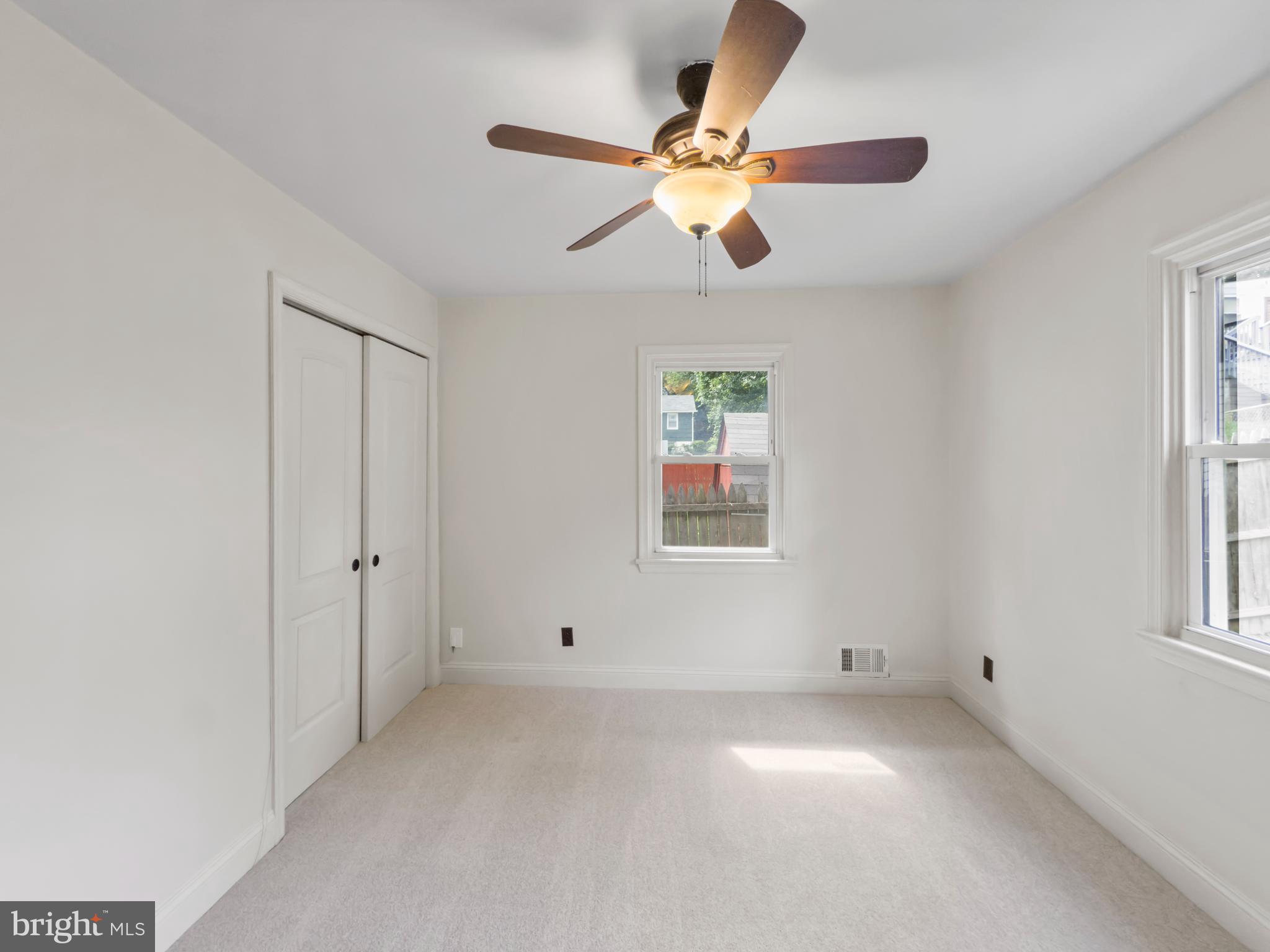 COLUMBIA HIGHLANDS - Residential