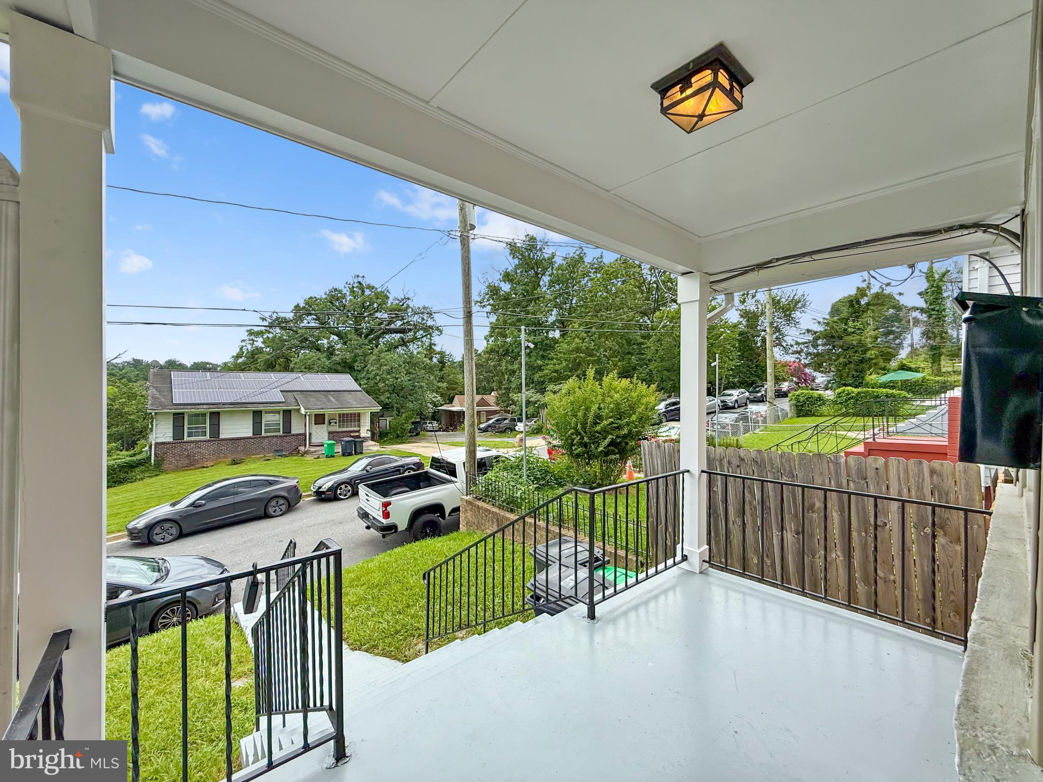 COLUMBIA HIGHLANDS - Residential