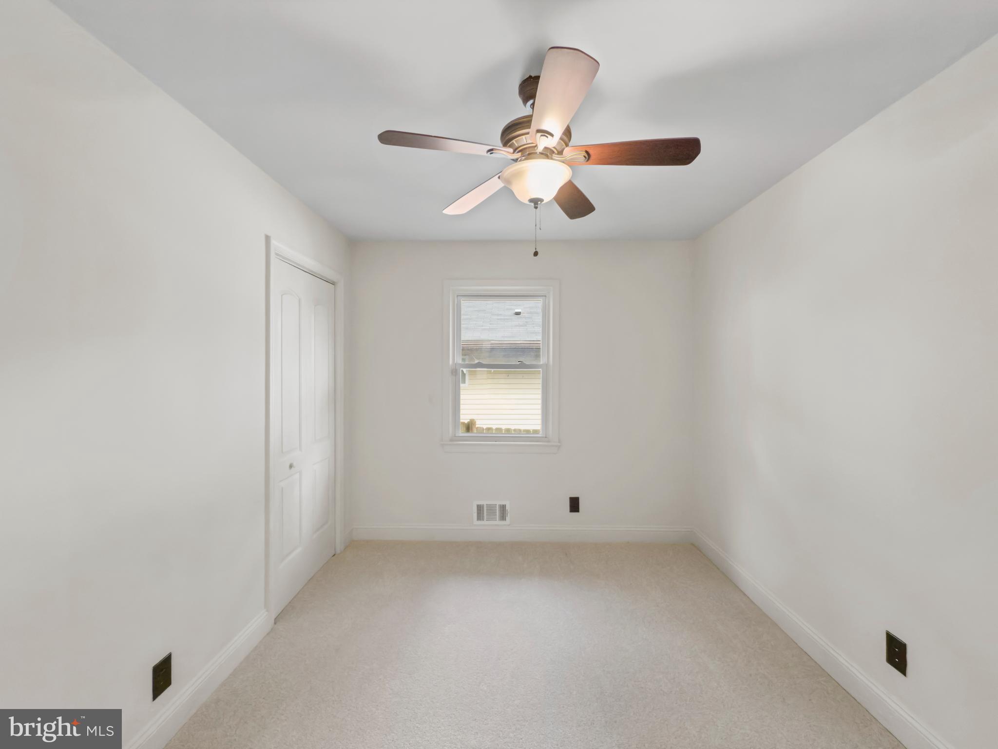 COLUMBIA HIGHLANDS - Residential