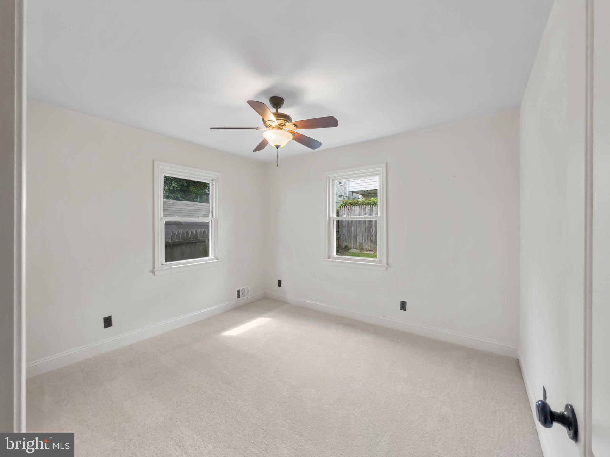 COLUMBIA HIGHLANDS - Residential