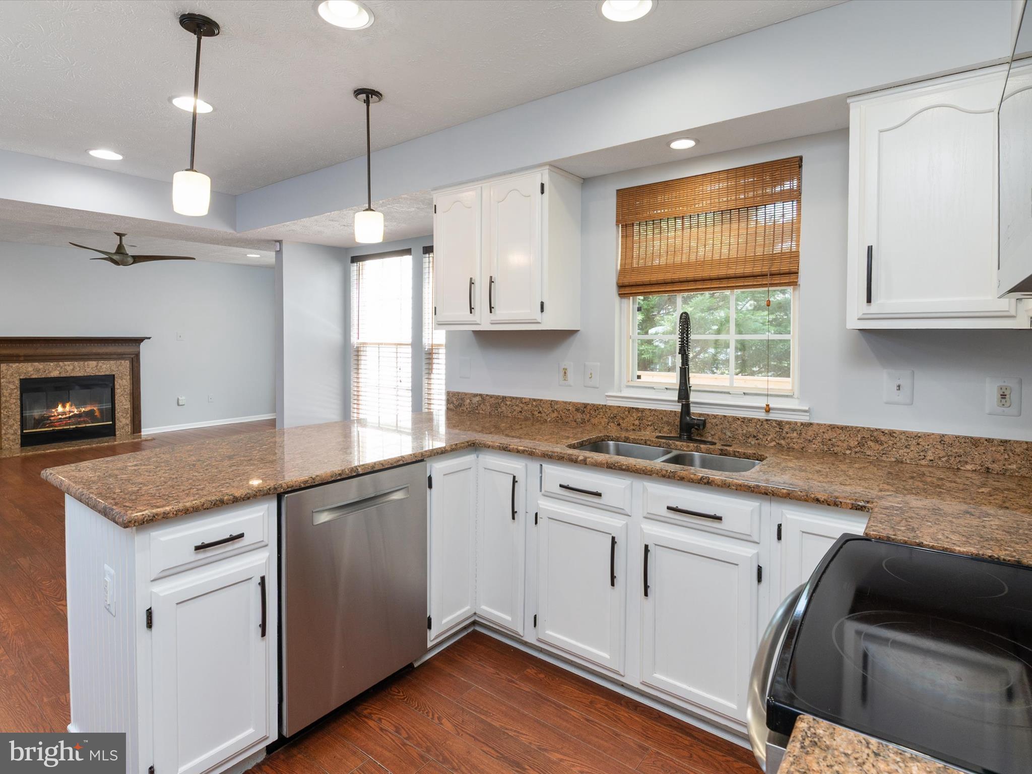 CROFTON HIGHLANDS - Residential