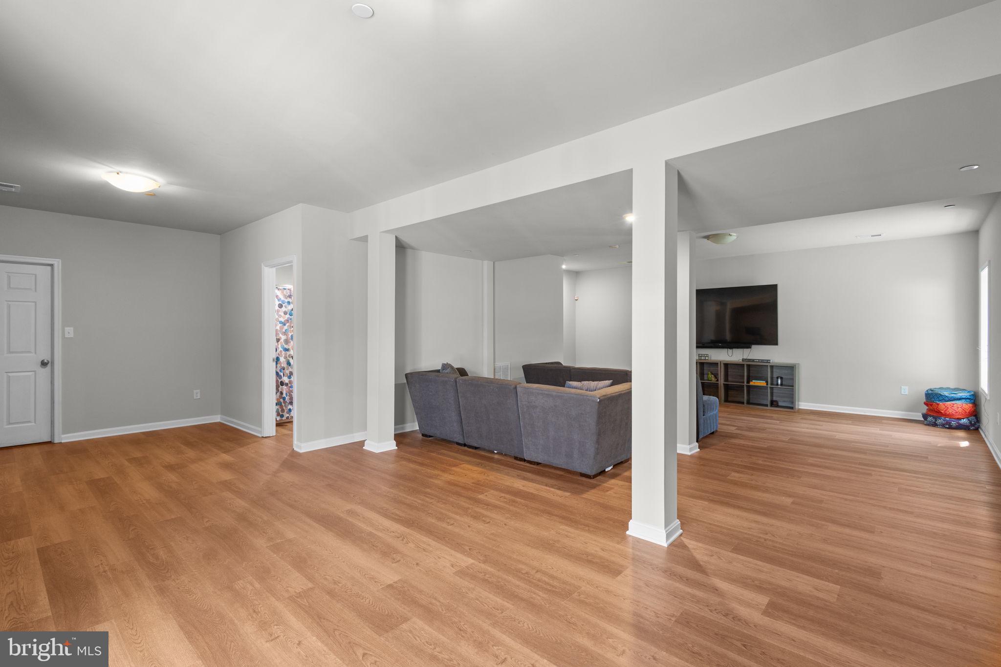 BELMONT - Residential