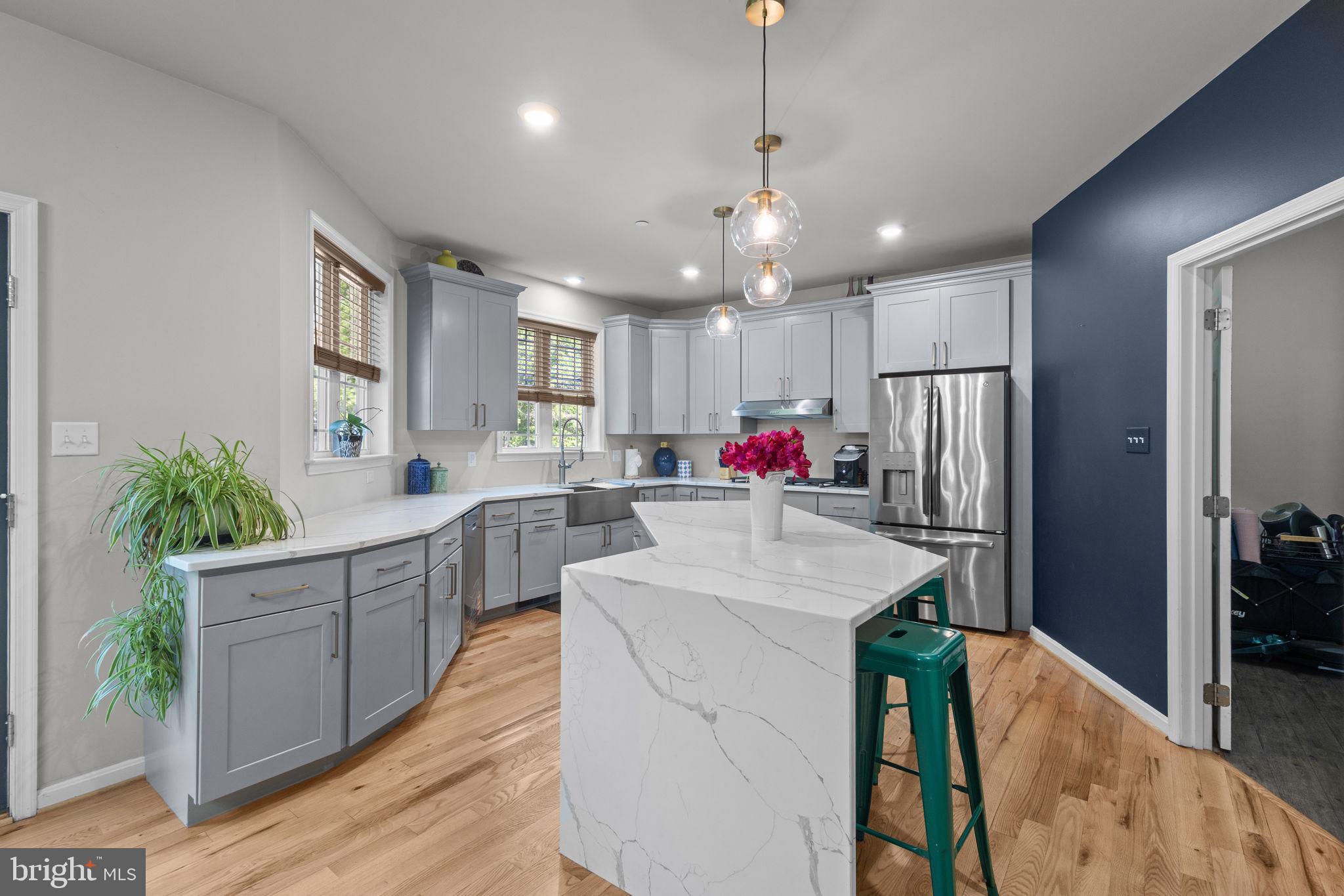 BELMONT - Residential