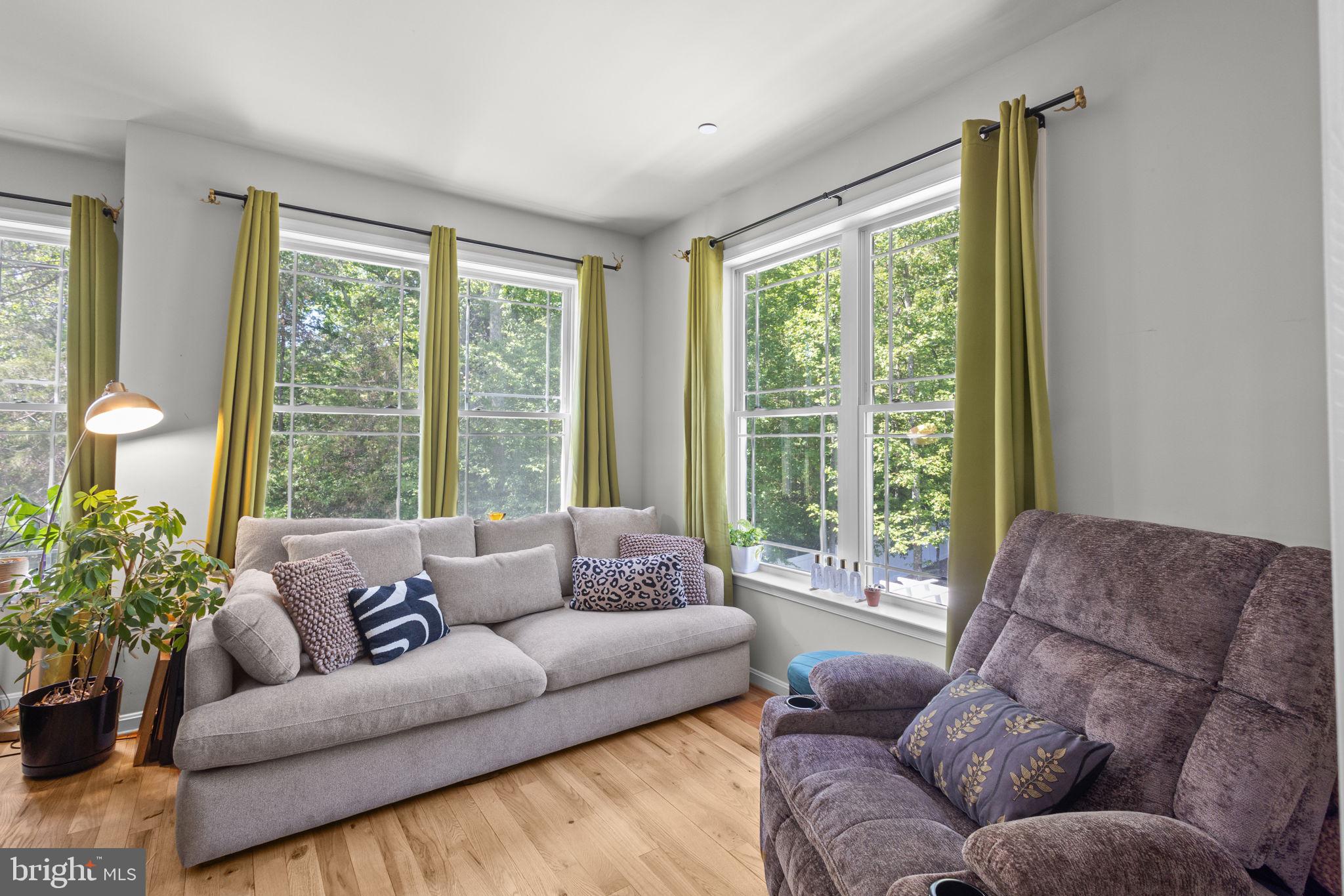 BELMONT - Residential