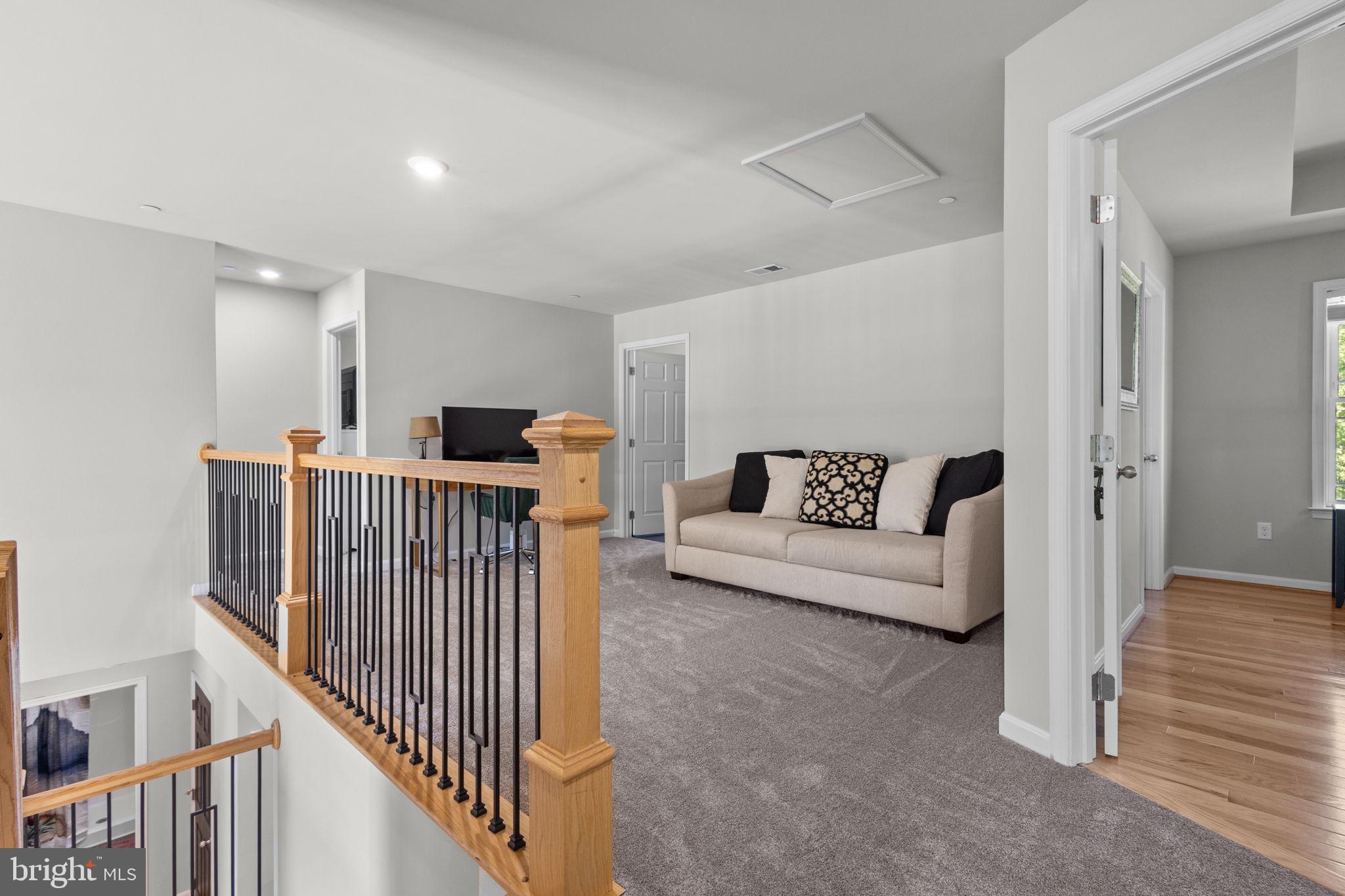 BELMONT - Residential