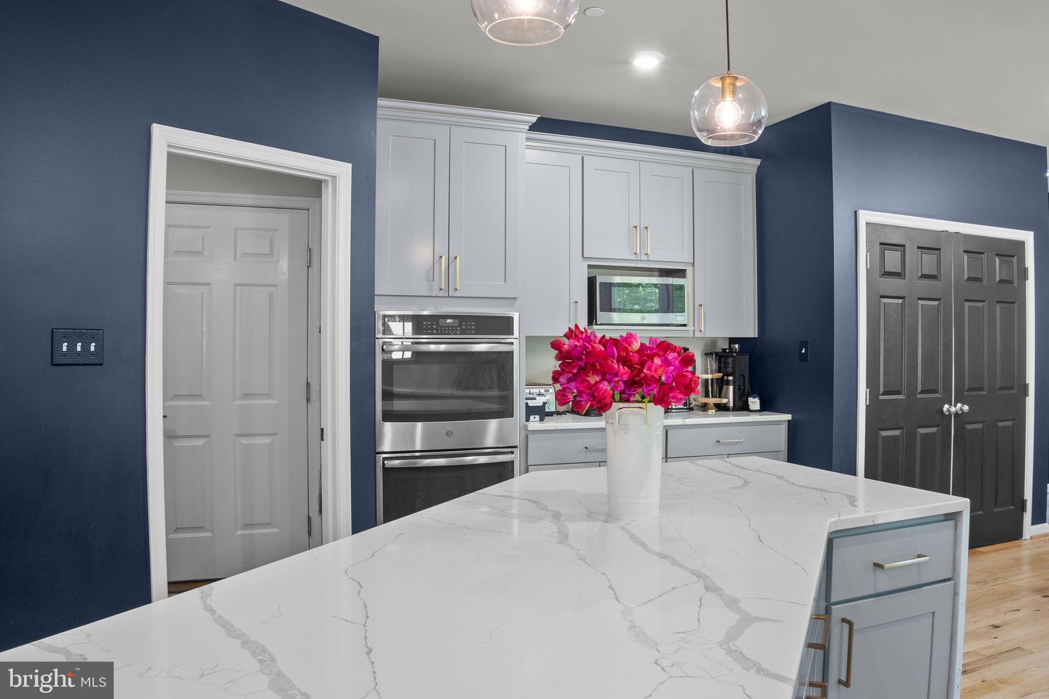 BELMONT - Residential