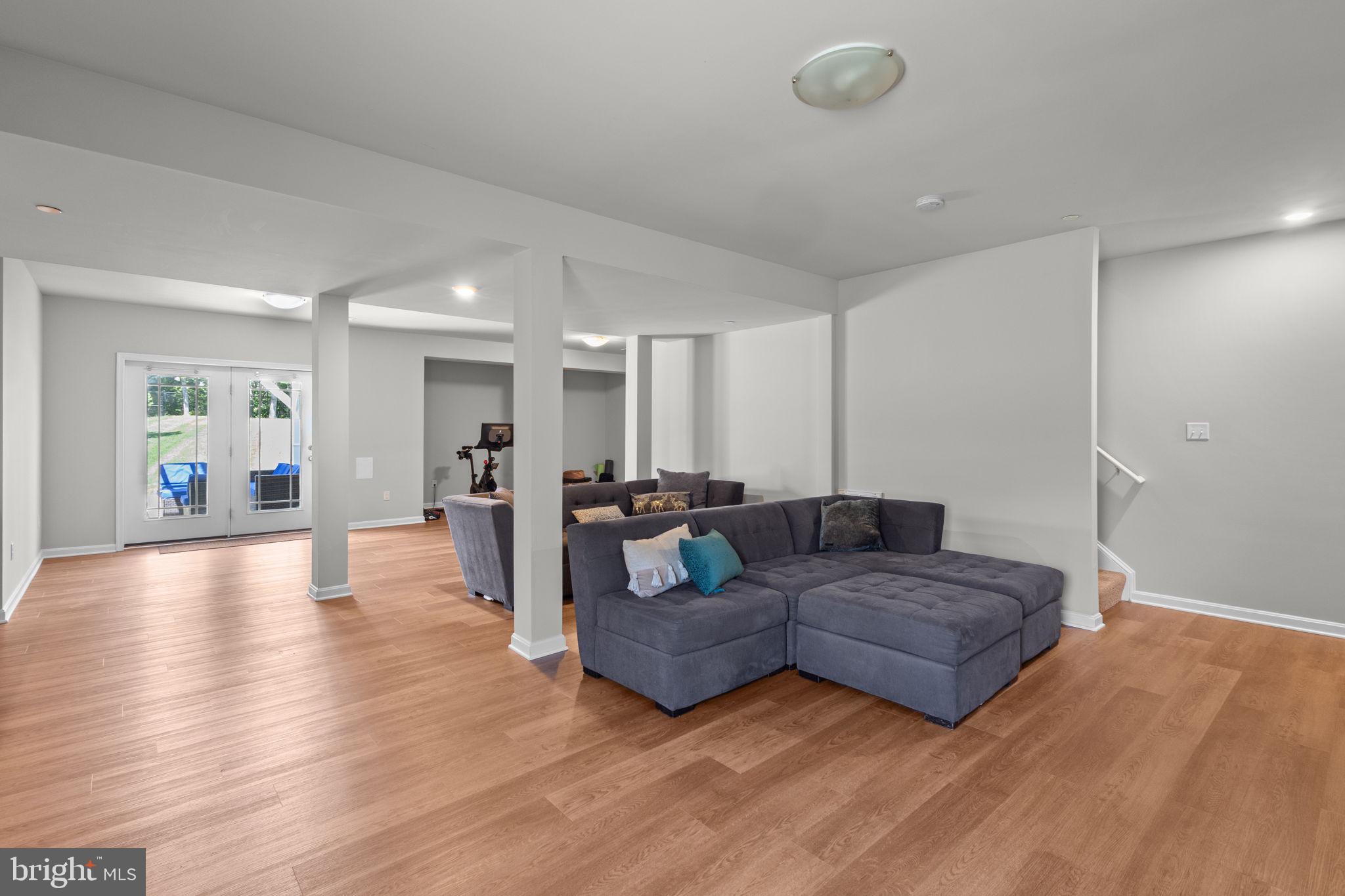 BELMONT - Residential