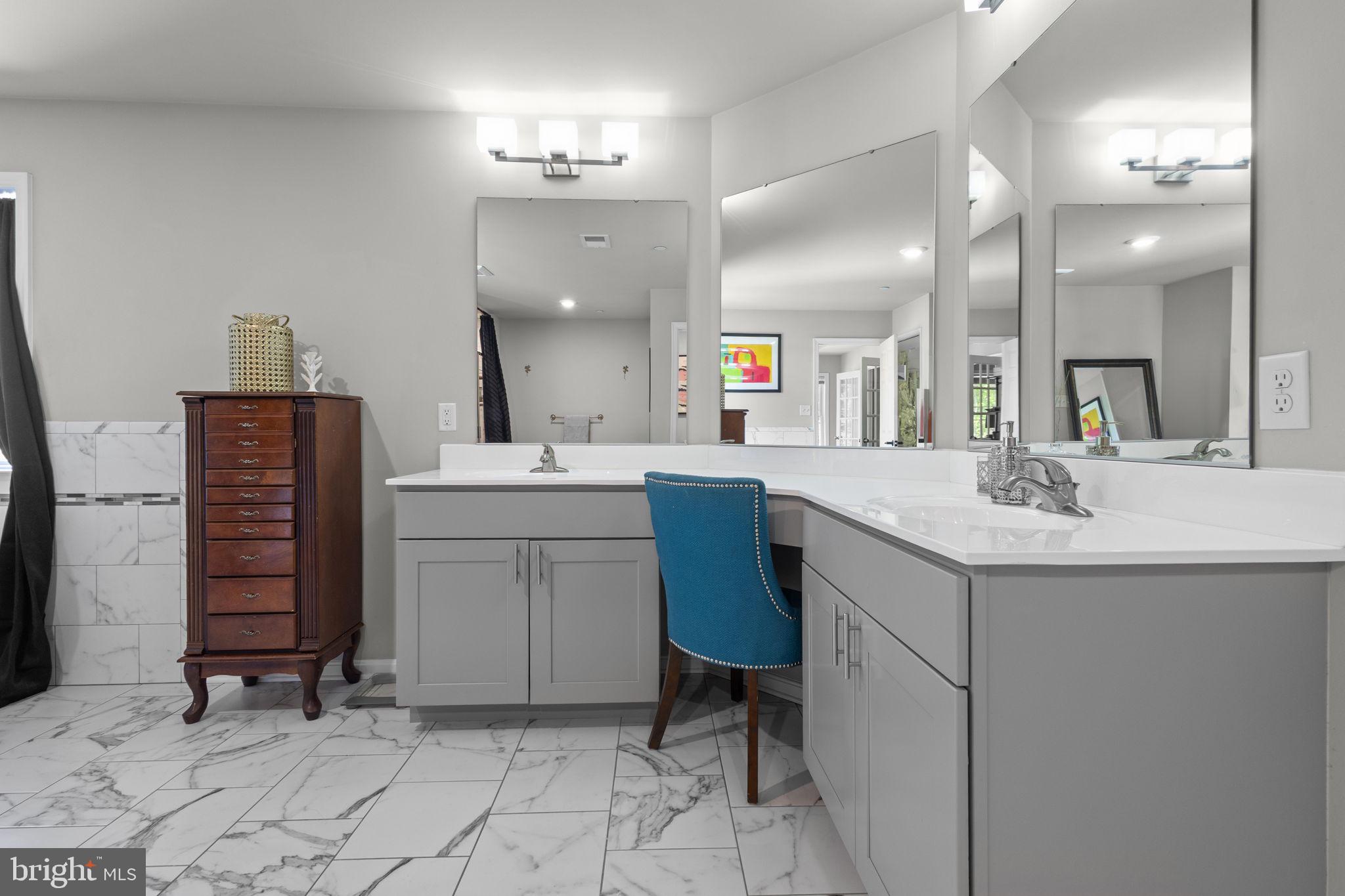 BELMONT - Residential