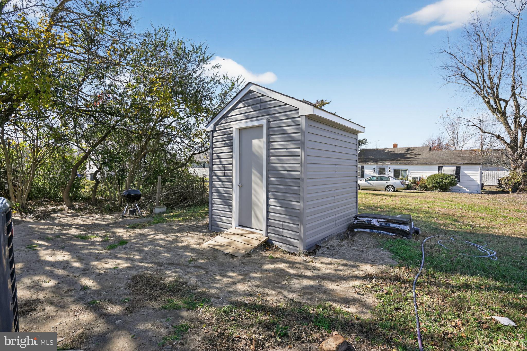 NEIGHBORHOOD - Residential