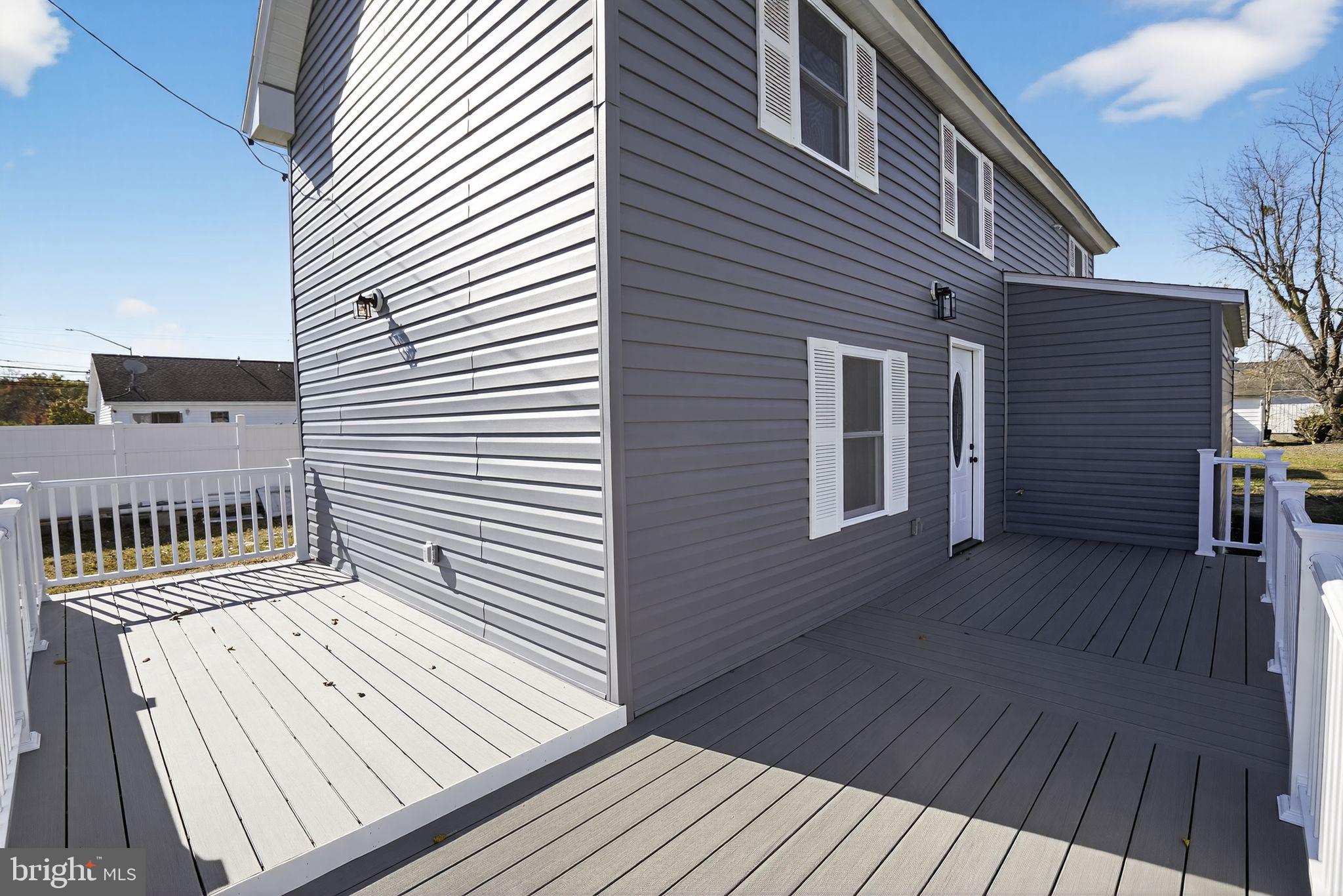 NEIGHBORHOOD - Residential