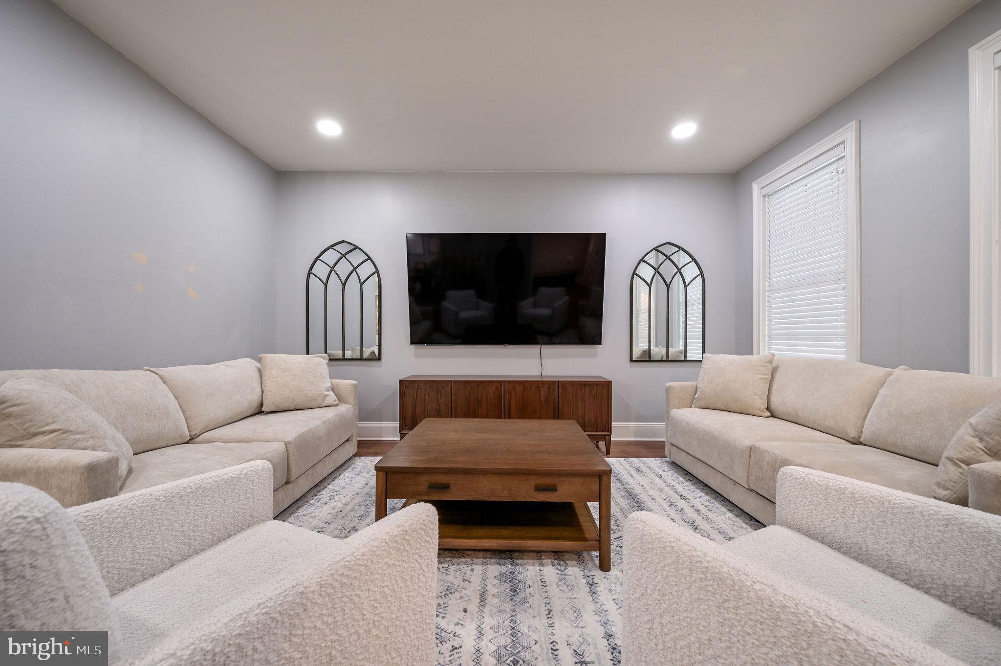 TOWN OF WHITEHALL - Residential