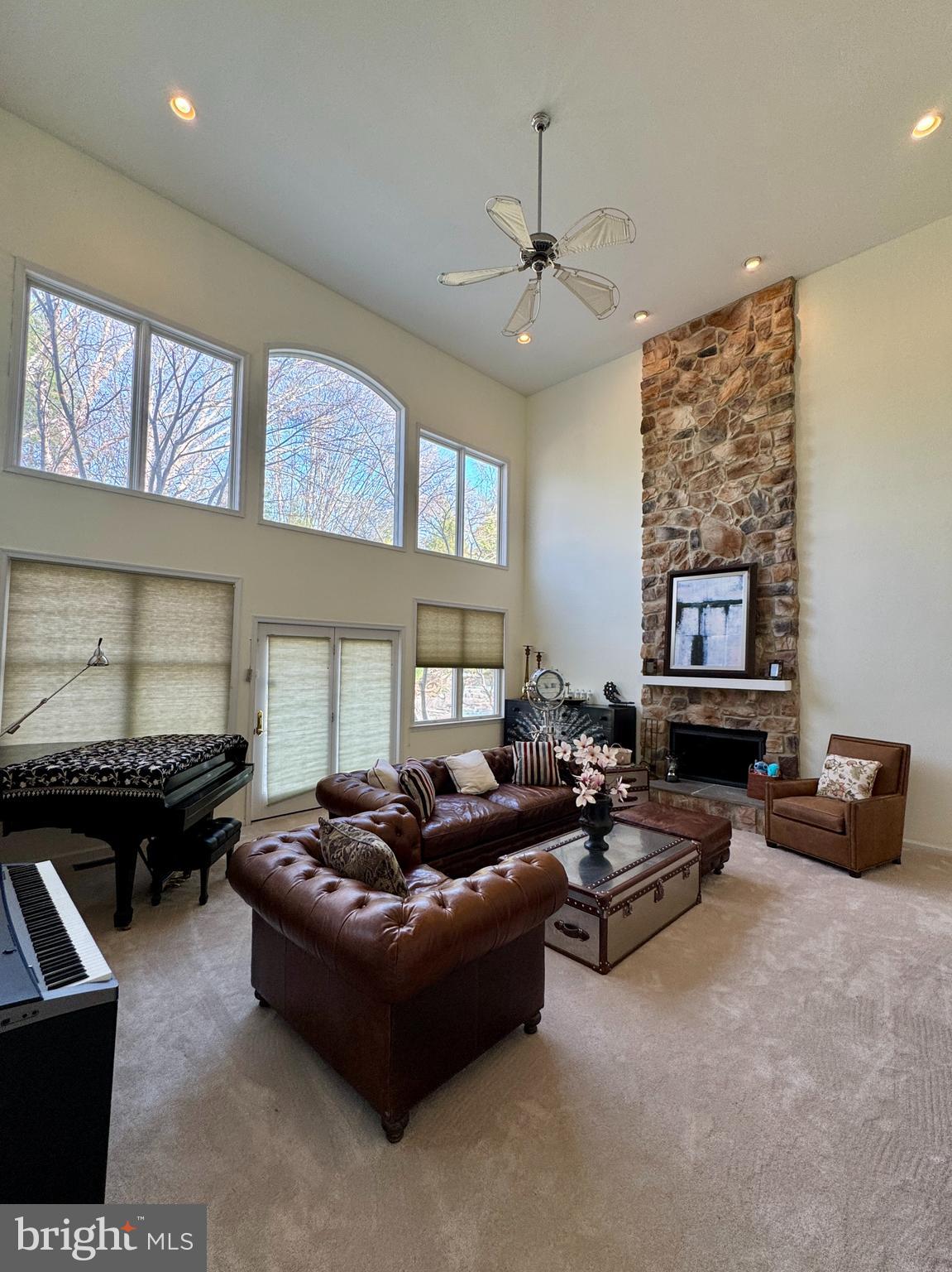 PROVIDENCE OAKS - Residential