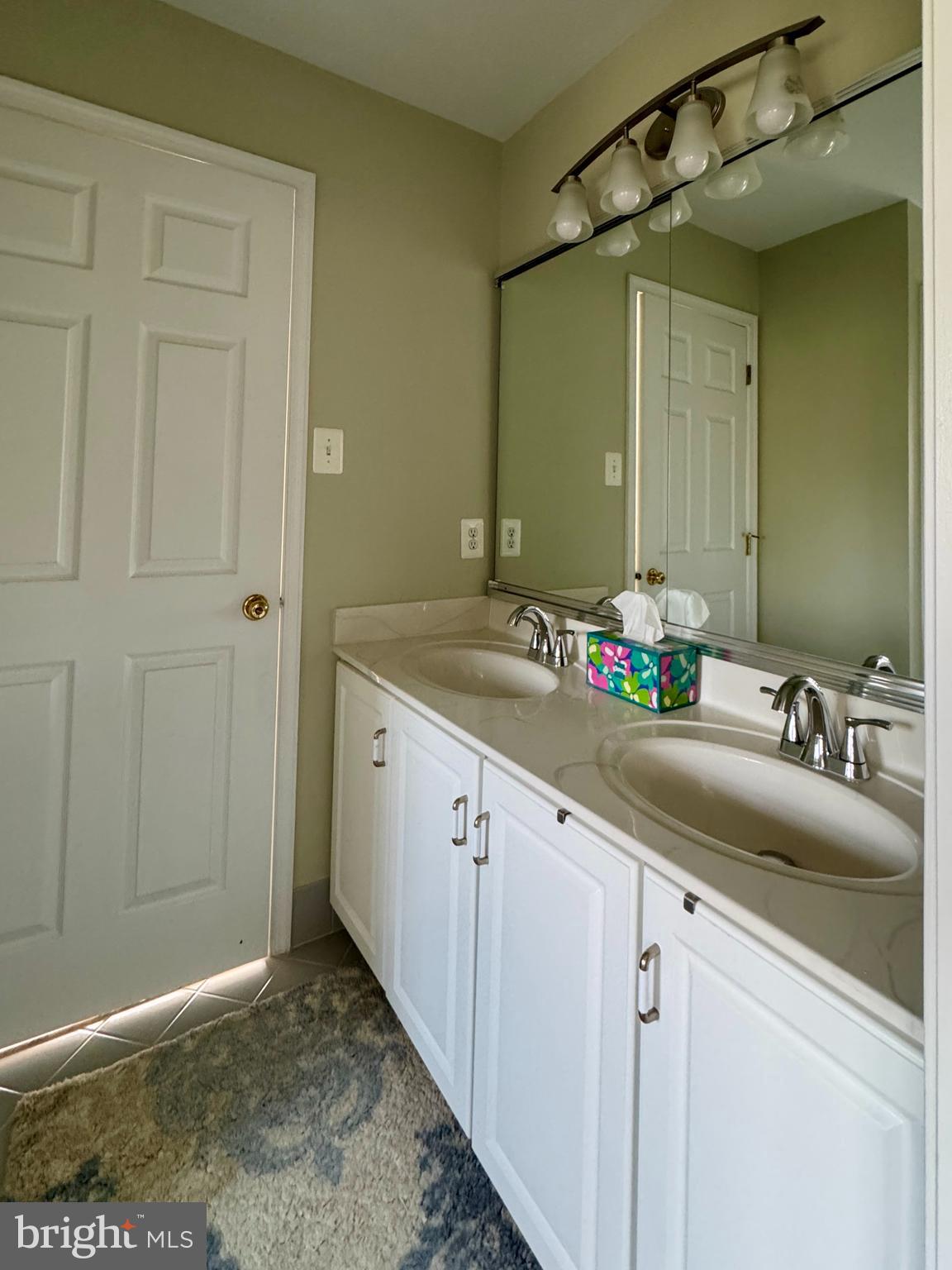 PROVIDENCE OAKS - Residential