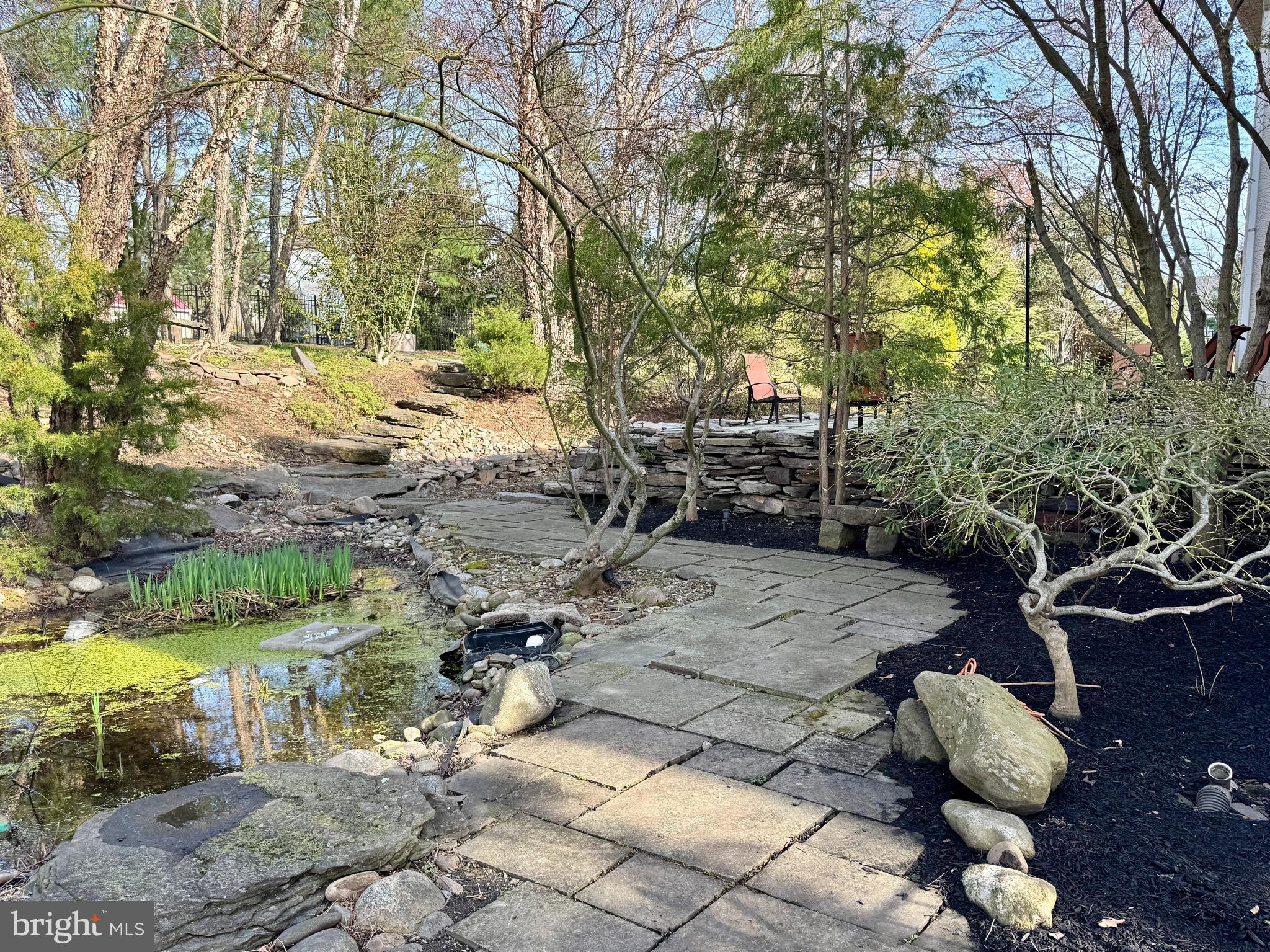 PROVIDENCE OAKS - Residential