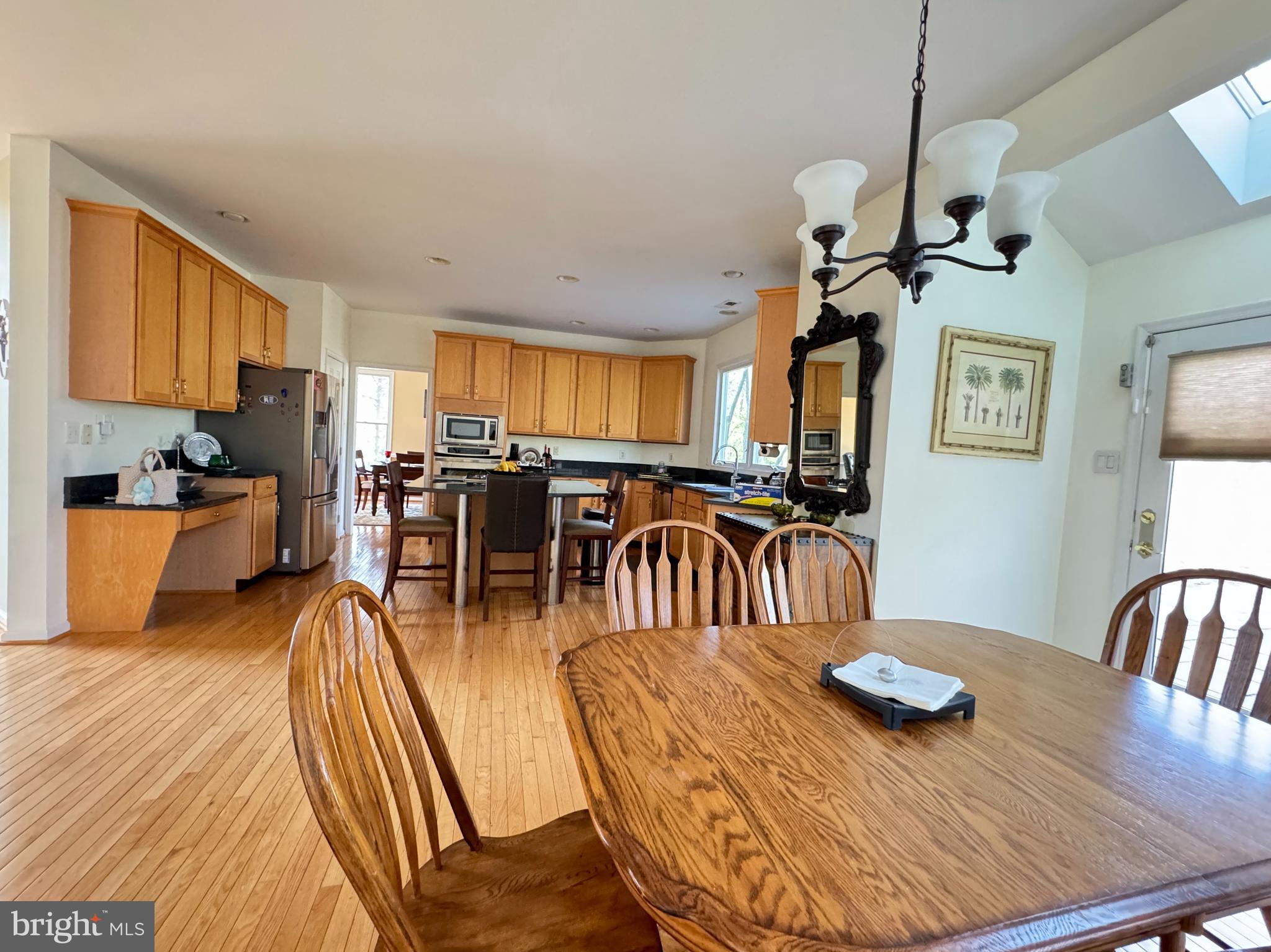 PROVIDENCE OAKS - Residential