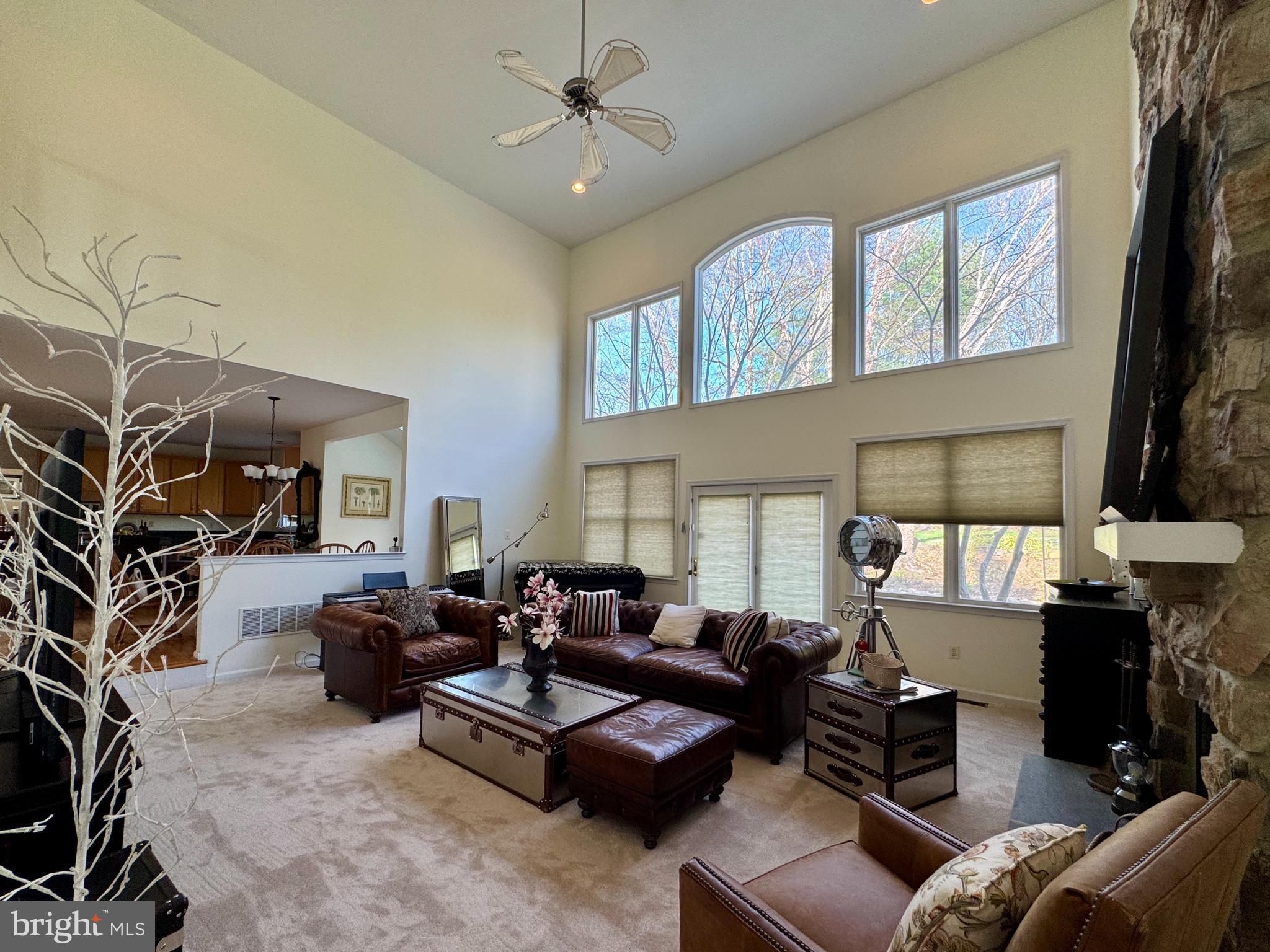 PROVIDENCE OAKS - Residential