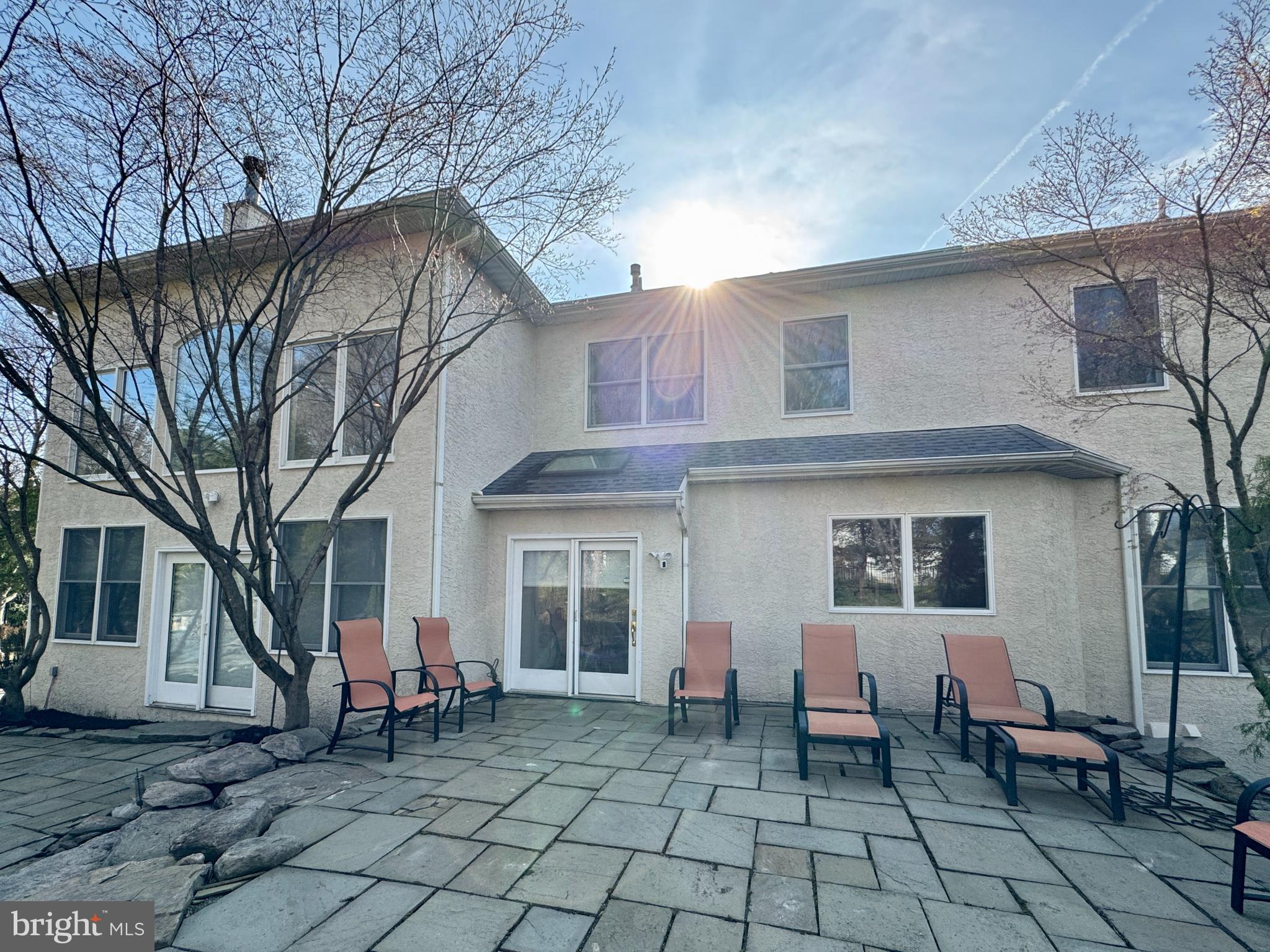 PROVIDENCE OAKS - Residential