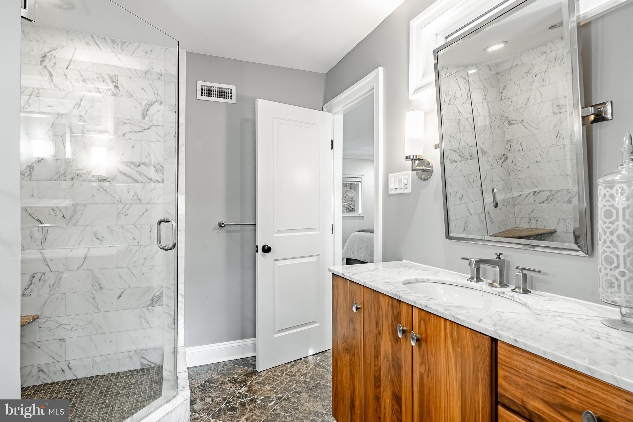 HERMITAGE - Residential