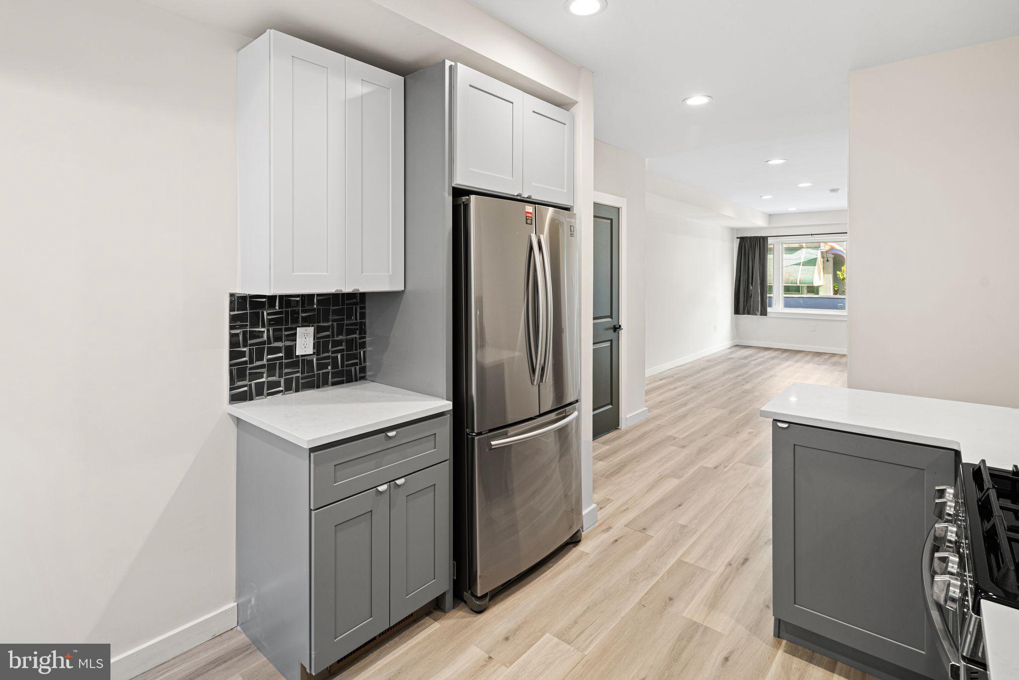 POINT BREEZE - Residential