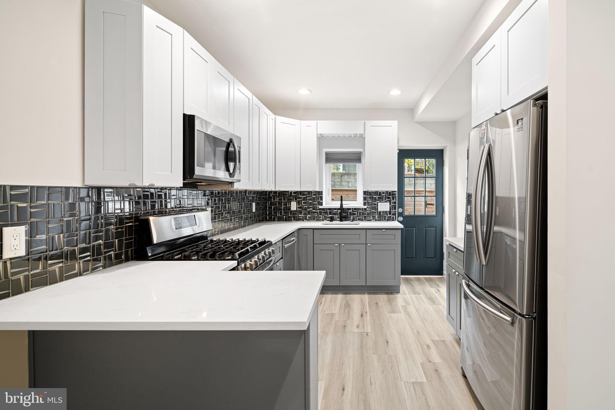 POINT BREEZE - Residential