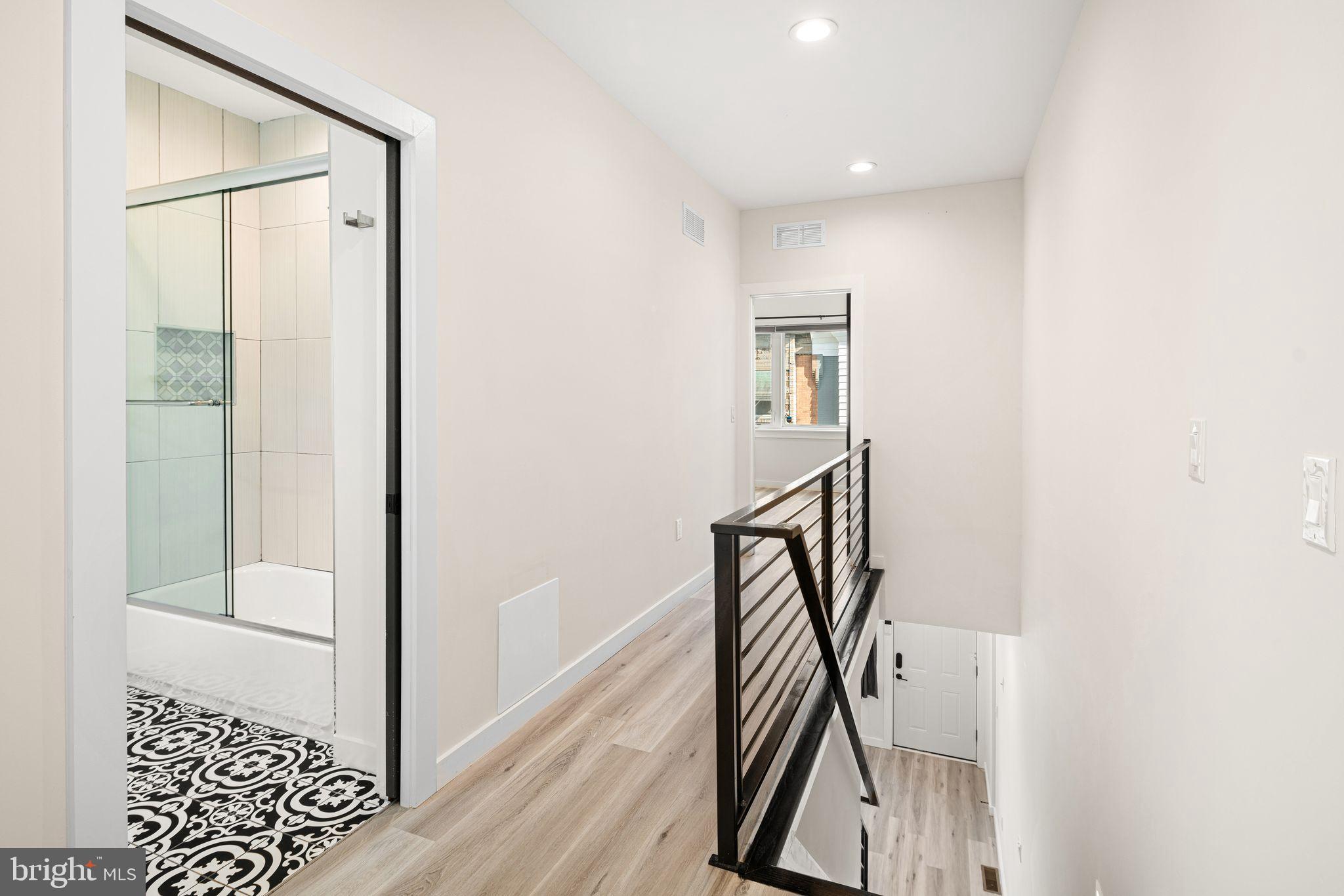 POINT BREEZE - Residential