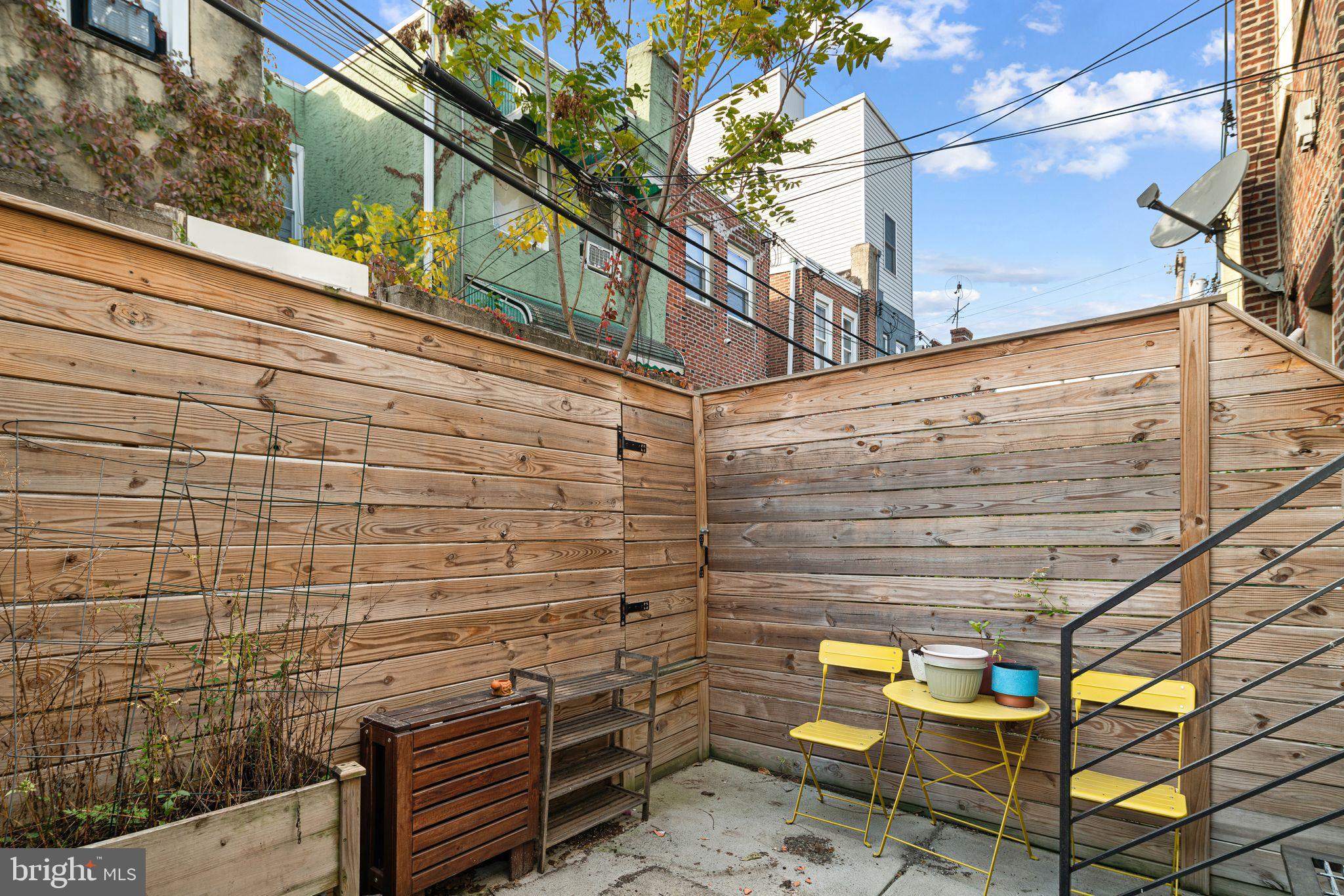 POINT BREEZE - Residential