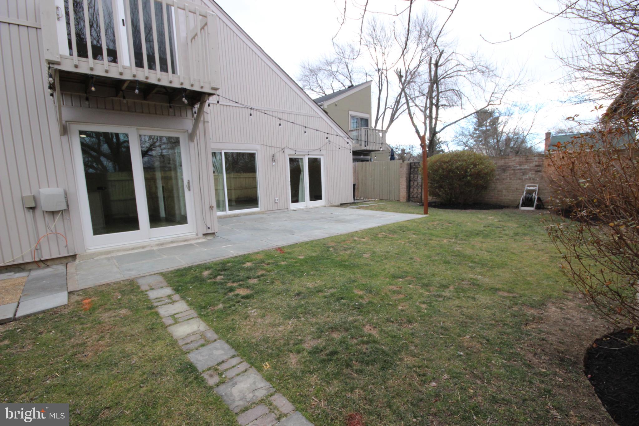 COURTS OF WHETSTONE - Residential