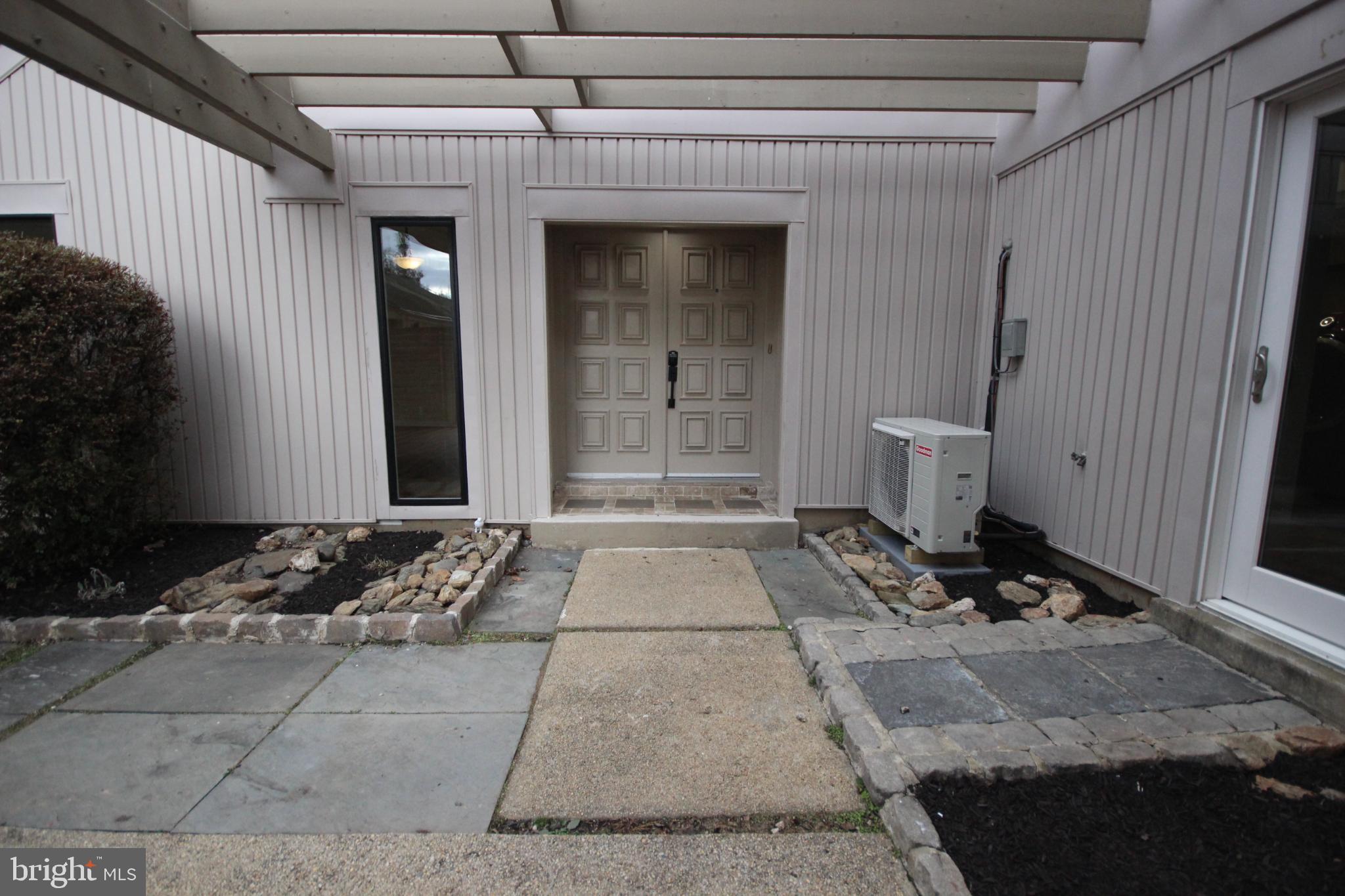 COURTS OF WHETSTONE - Residential