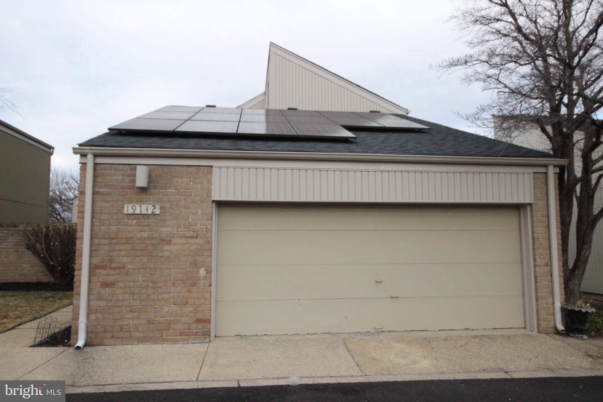 COURTS OF WHETSTONE - Residential