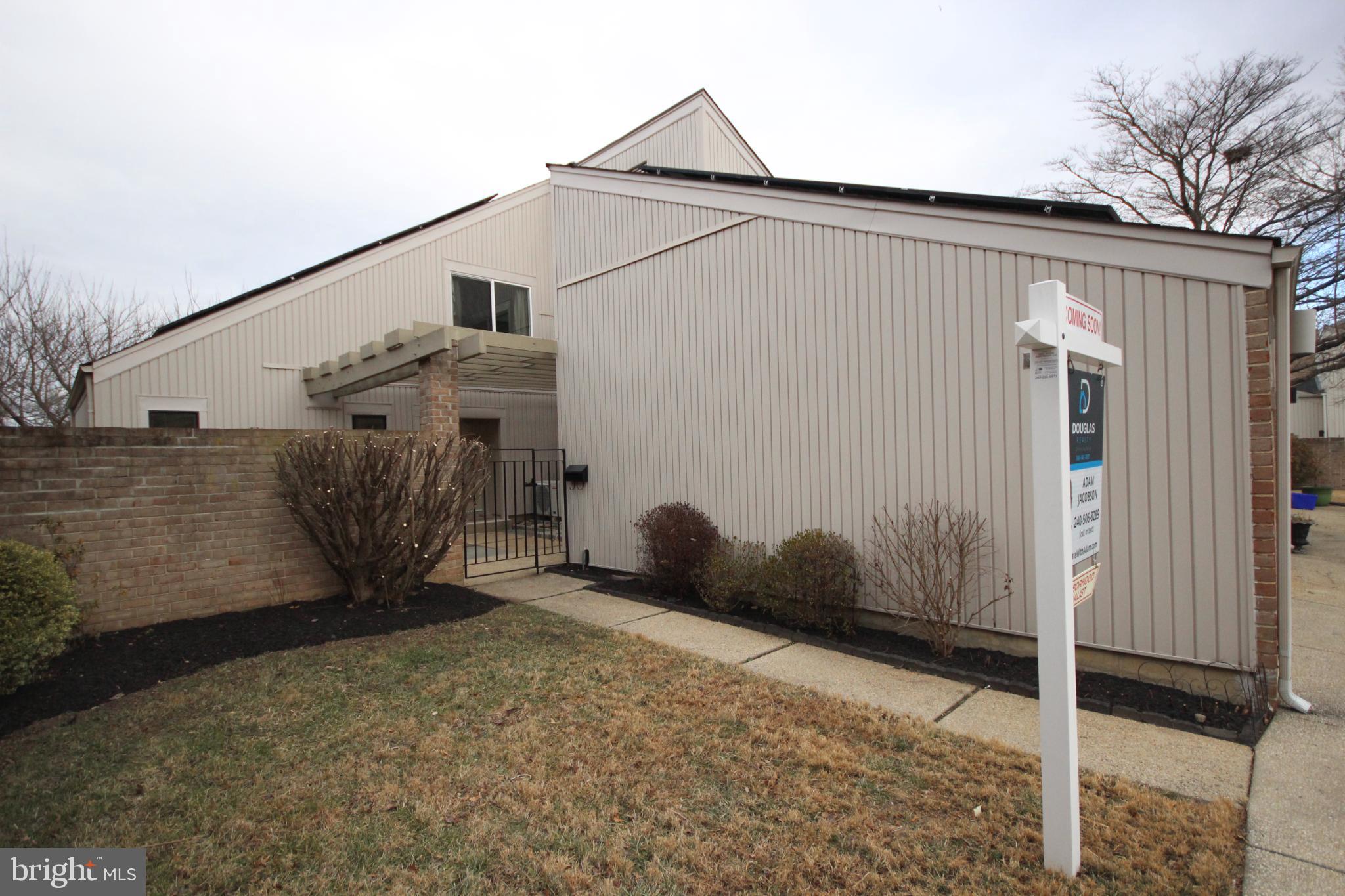 COURTS OF WHETSTONE - Residential