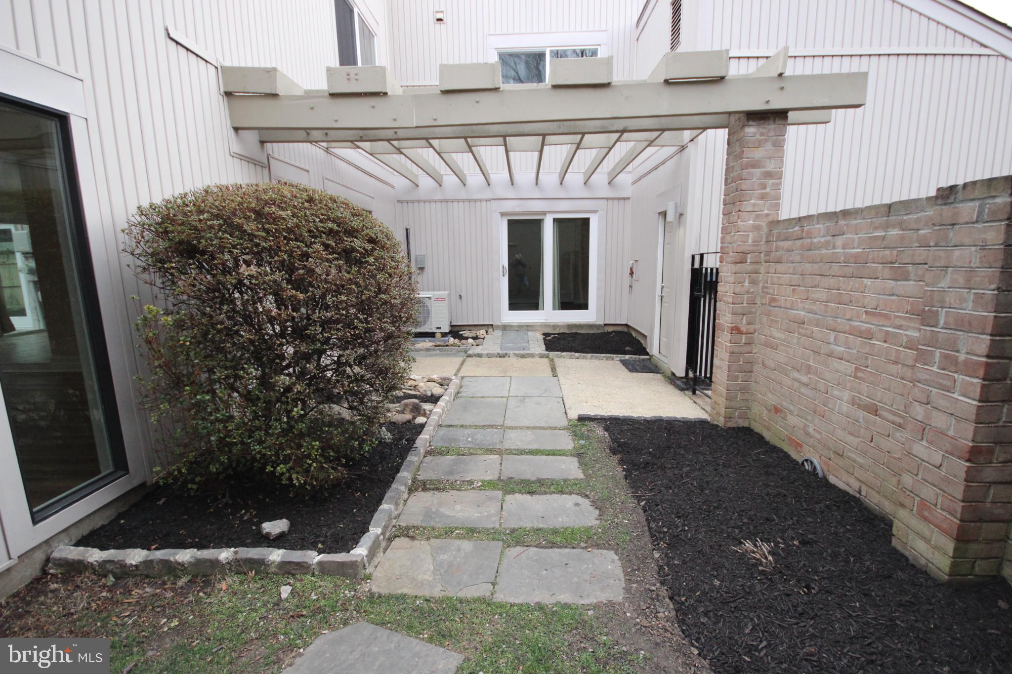 COURTS OF WHETSTONE - Residential