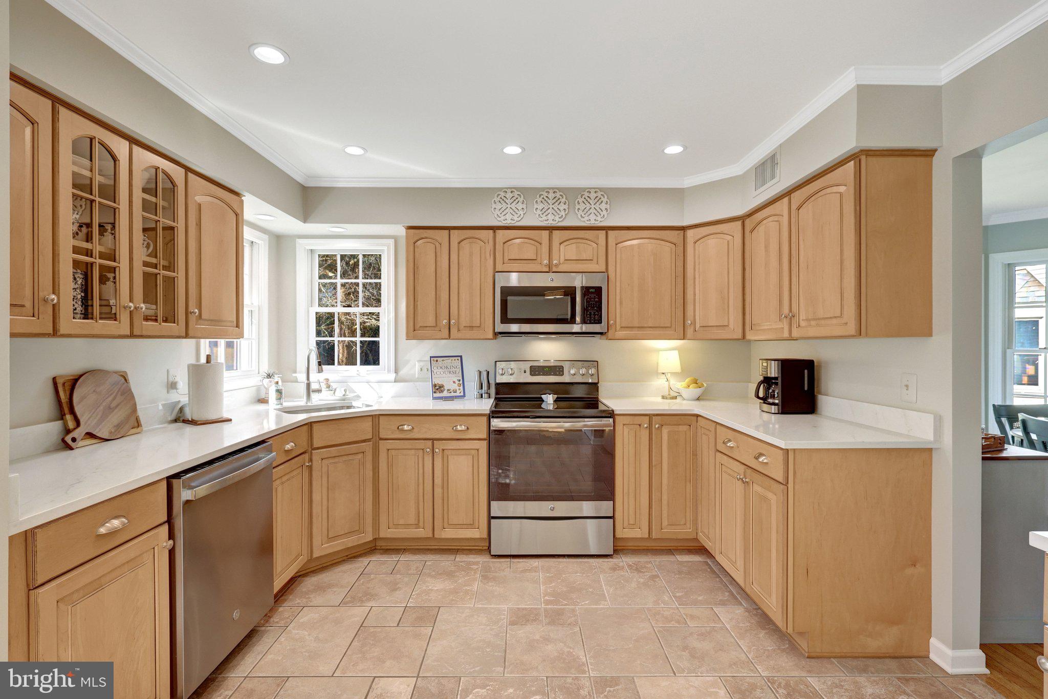 WOODLAND VILLAGE - Residential