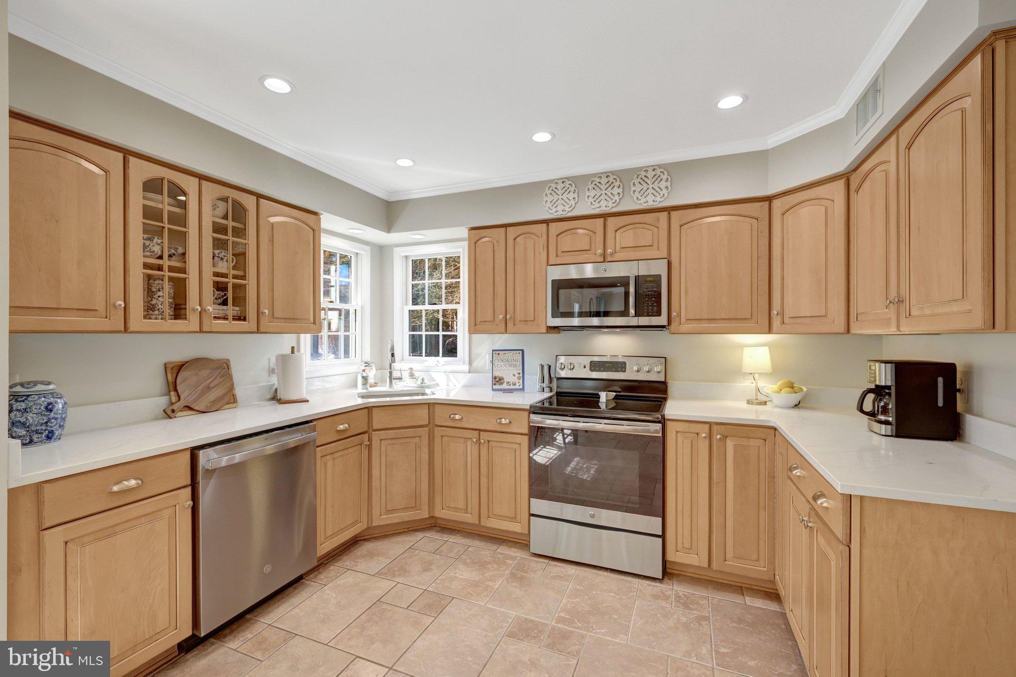 WOODLAND VILLAGE - Residential