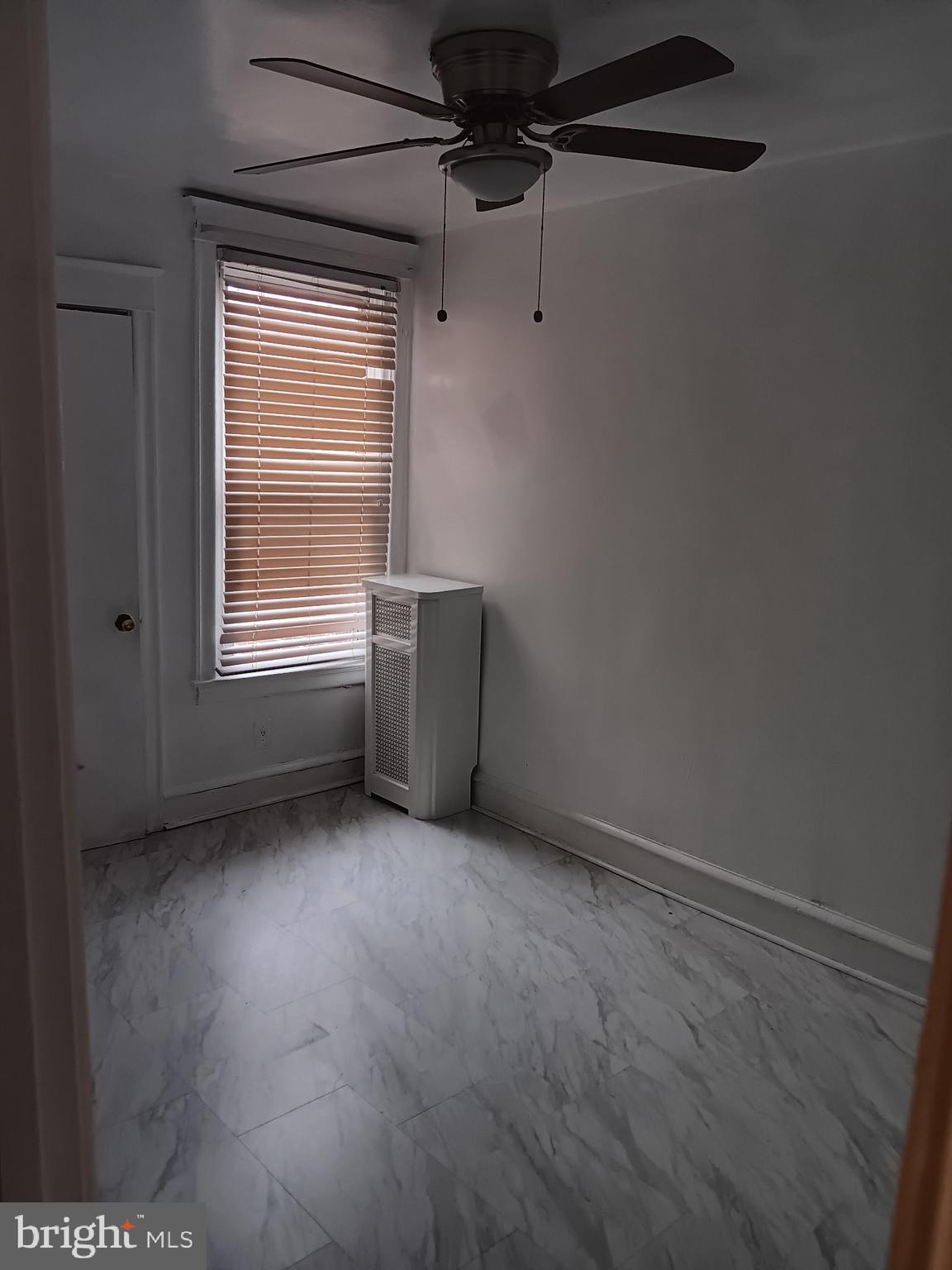 LAWNCREST - Residential Lease