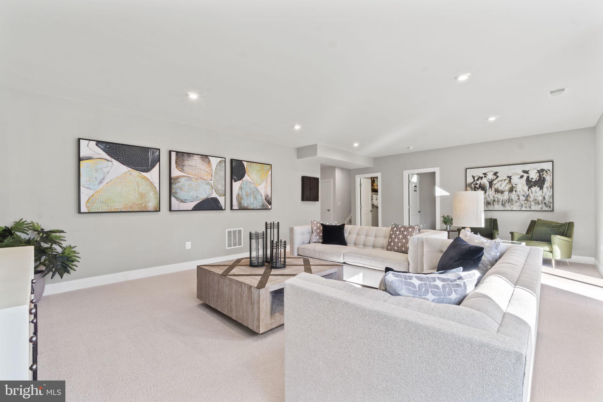 WOODLAWN ESTATES - Residential