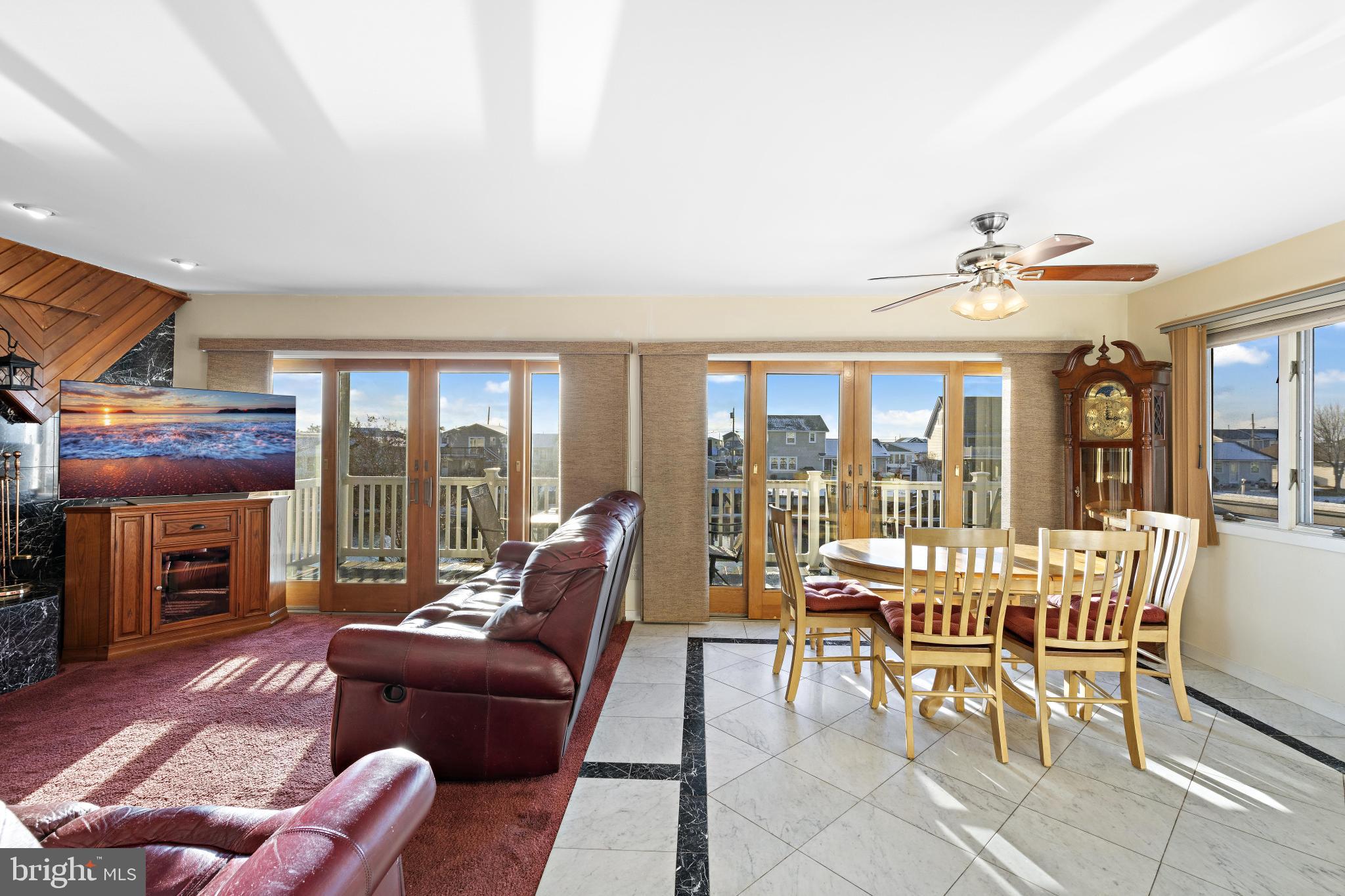 MYSTIC ISLAND - Residential