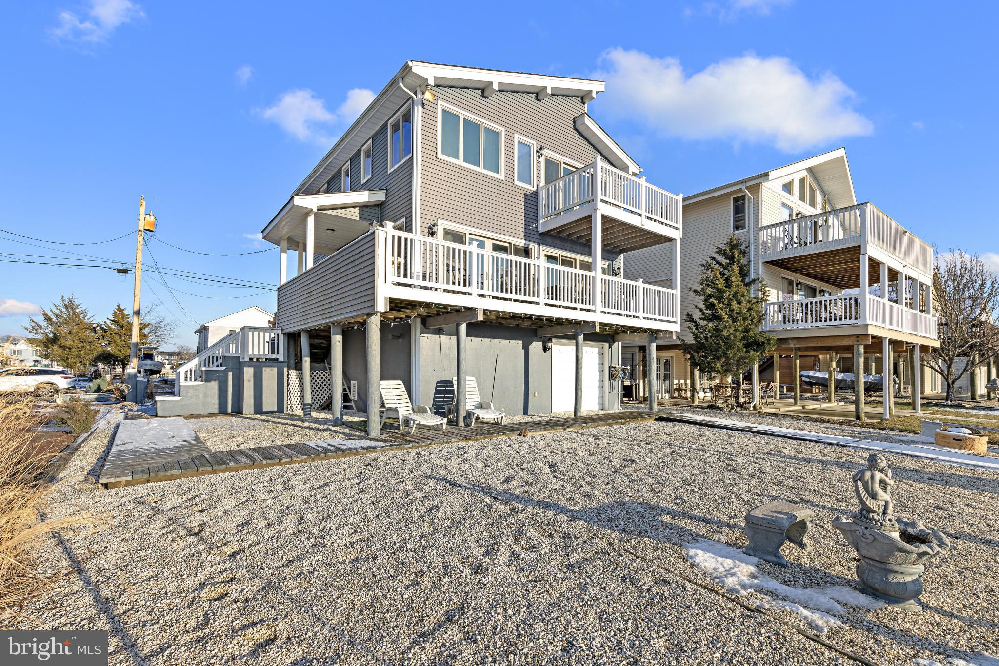 MYSTIC ISLAND - Residential