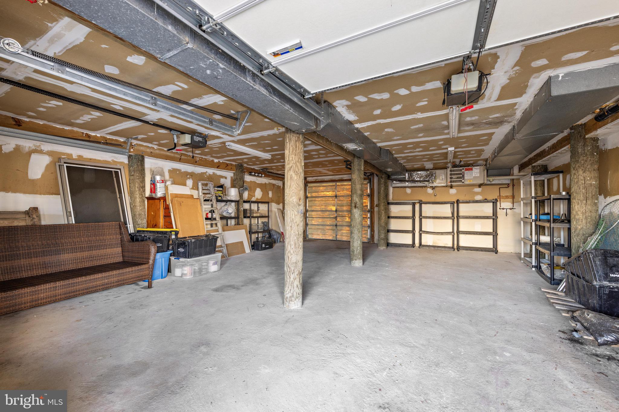 MYSTIC ISLAND - Residential