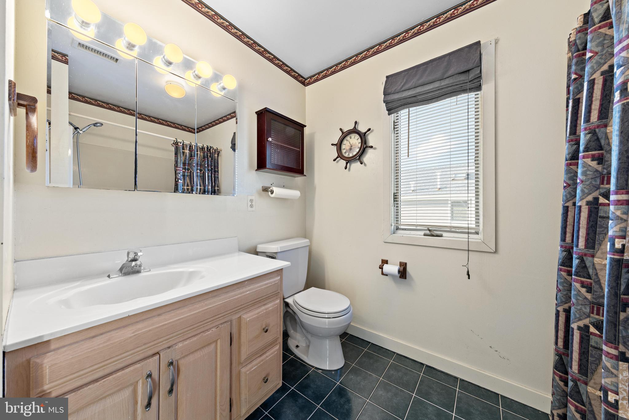 MYSTIC ISLAND - Residential