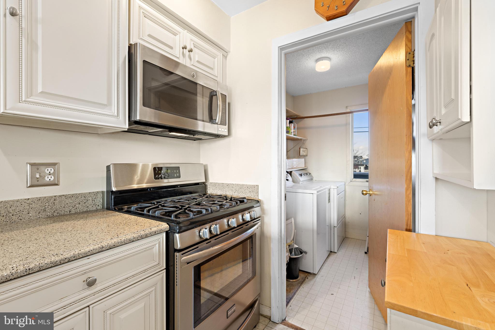 MYSTIC ISLAND - Residential