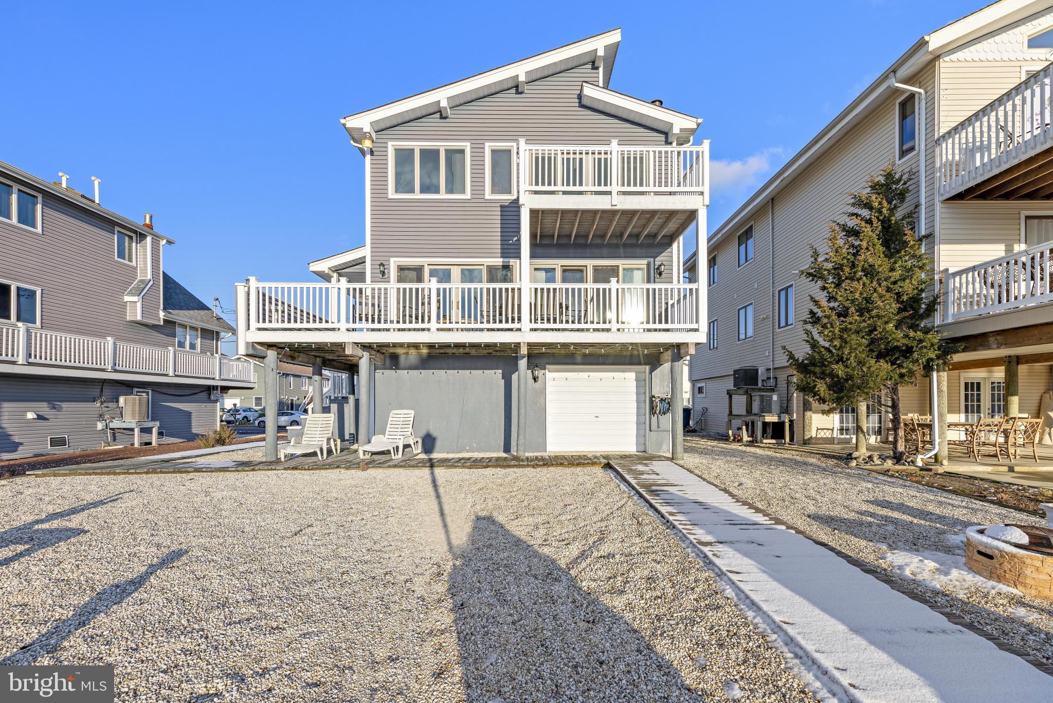 MYSTIC ISLAND - Residential