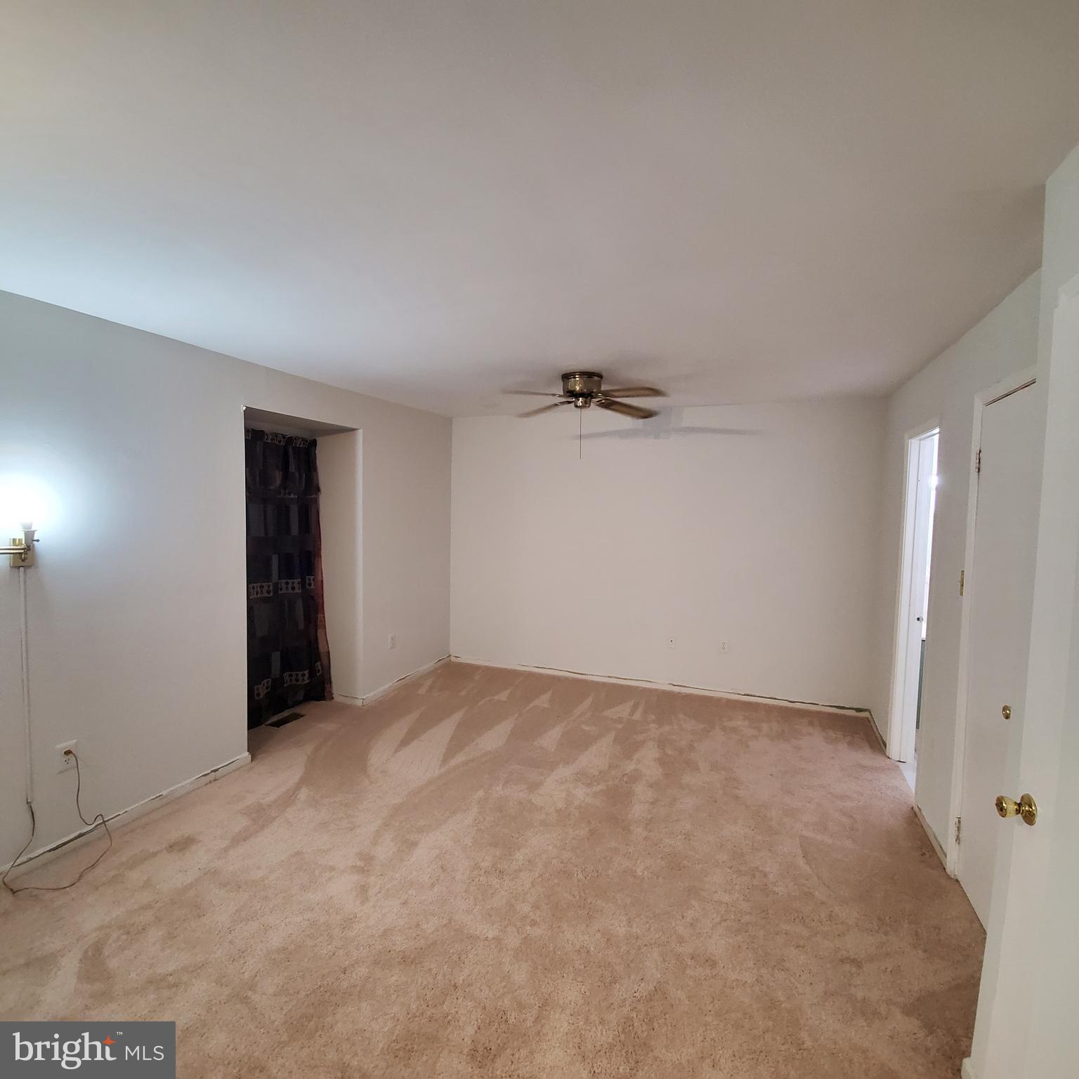 BRISTOE STATION - Residential Lease