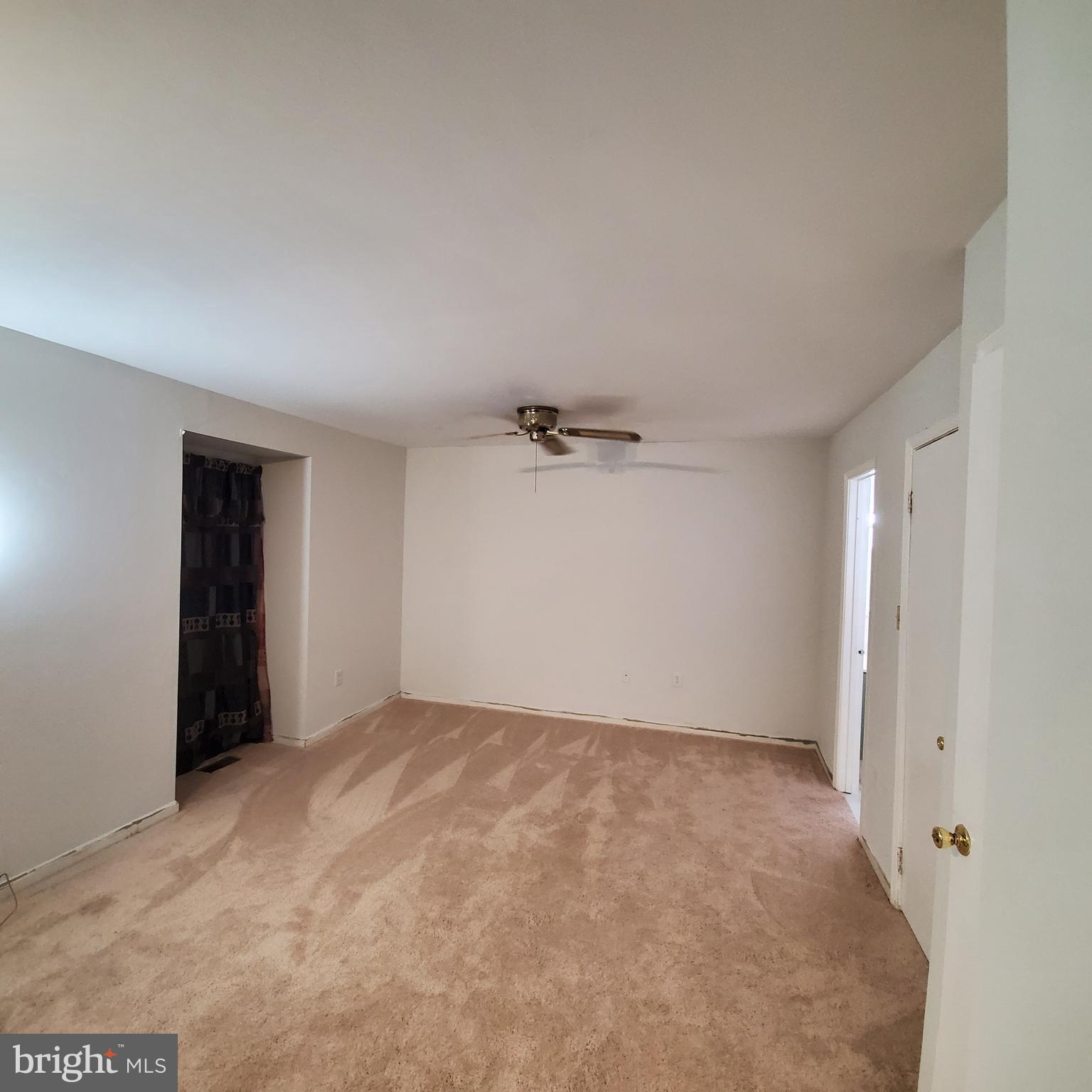 BRISTOE STATION - Residential Lease